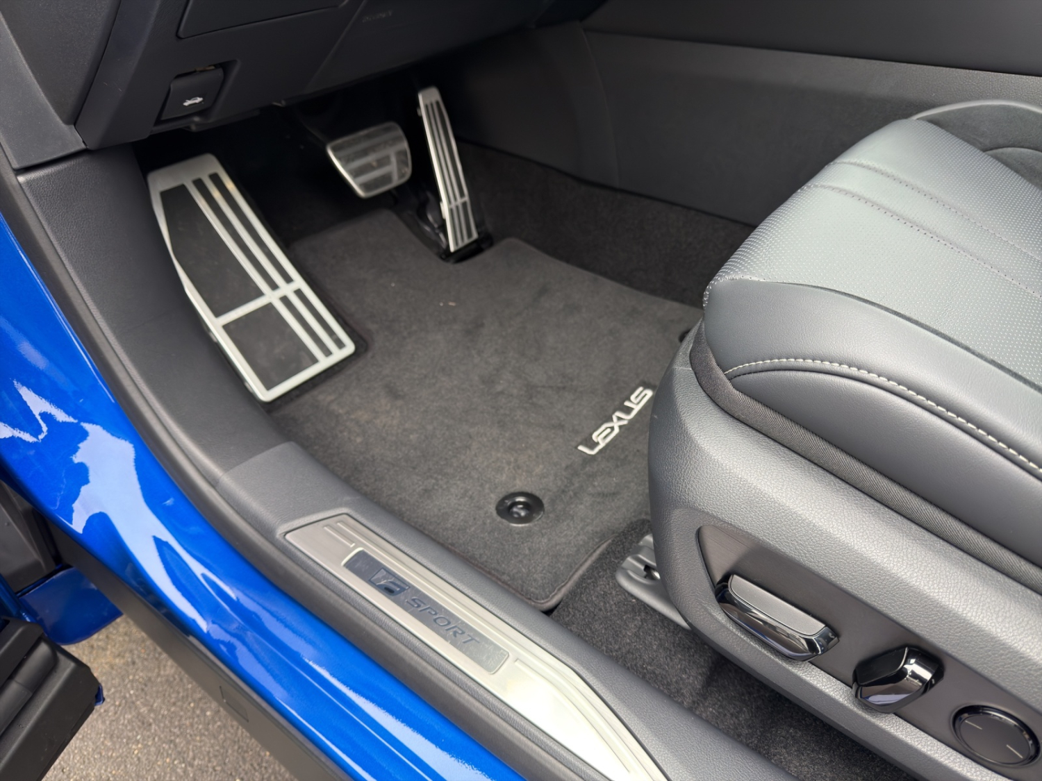 LEXUS RX 500h F-Sport-image-15