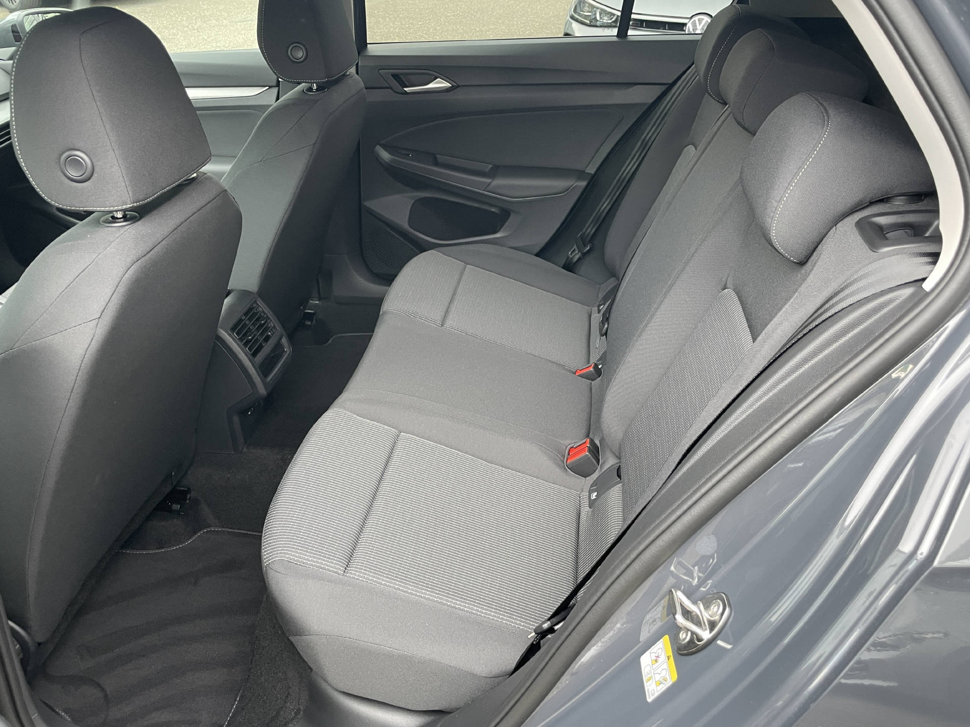 VW Golf VIII 1.5 eTSI Value DSG-image-9