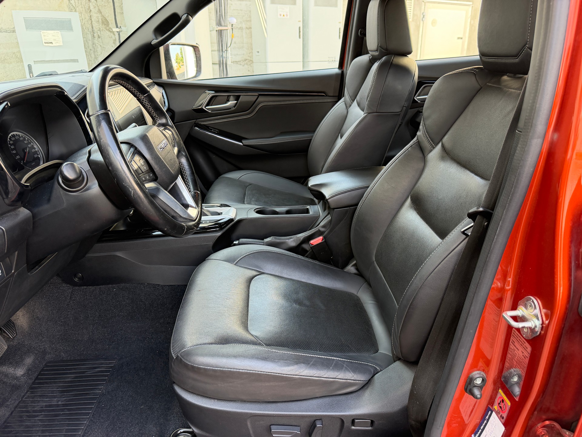 ISUZU D-Max Crew Pick-up 1.9 DDi N60 FF 4x4-image-8
