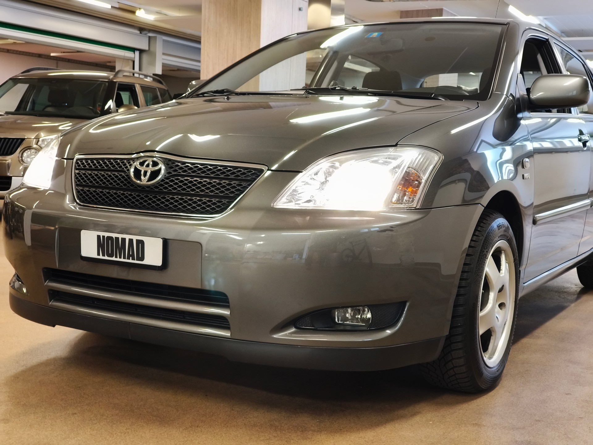 TOYOTA Corolla 1.6 Linea Sol-showroom-element-1