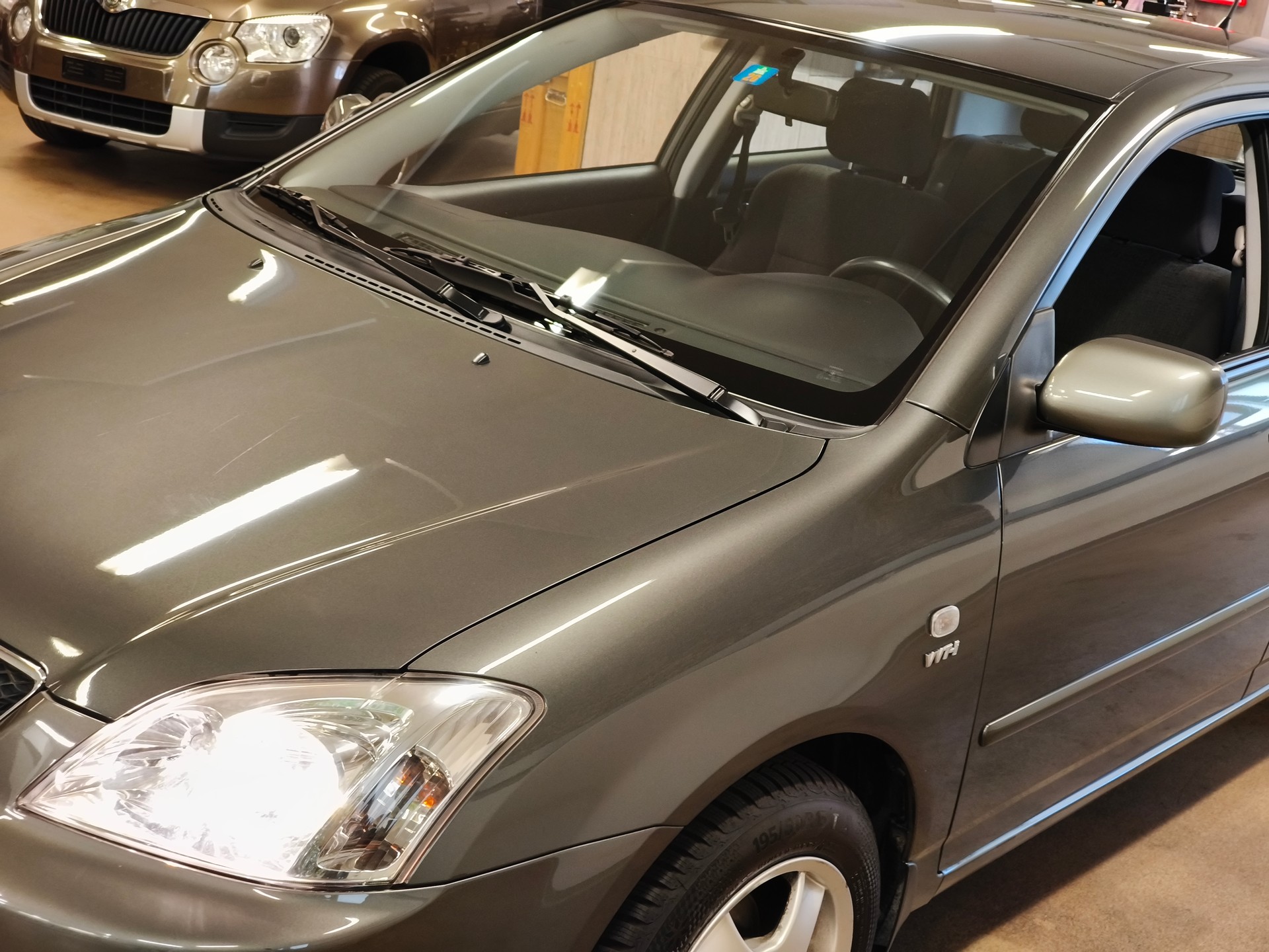 TOYOTA Corolla 1.6 Linea Sol-showroom-element-2