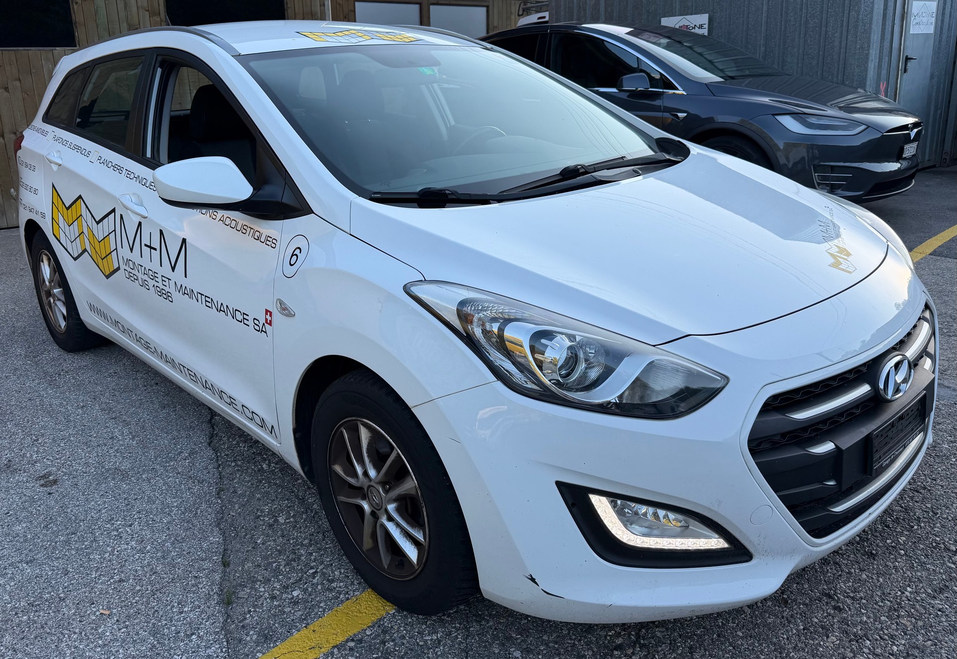 HYUNDAI i30 Wagon 1.6 CRDi Vertex Automatic DCT-showroom-element-2
