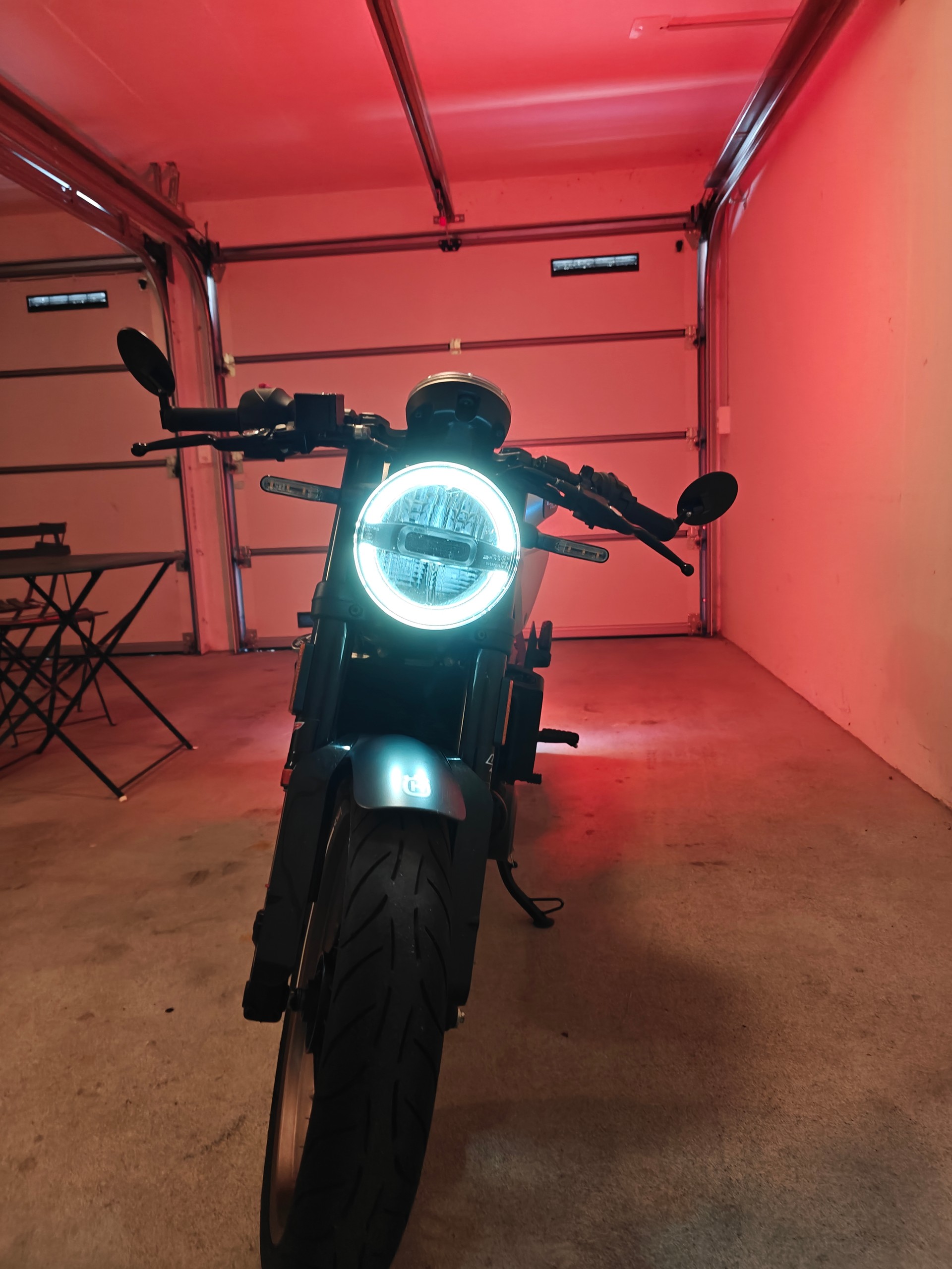 HUSQVARNA Vitpilen 401-image-9