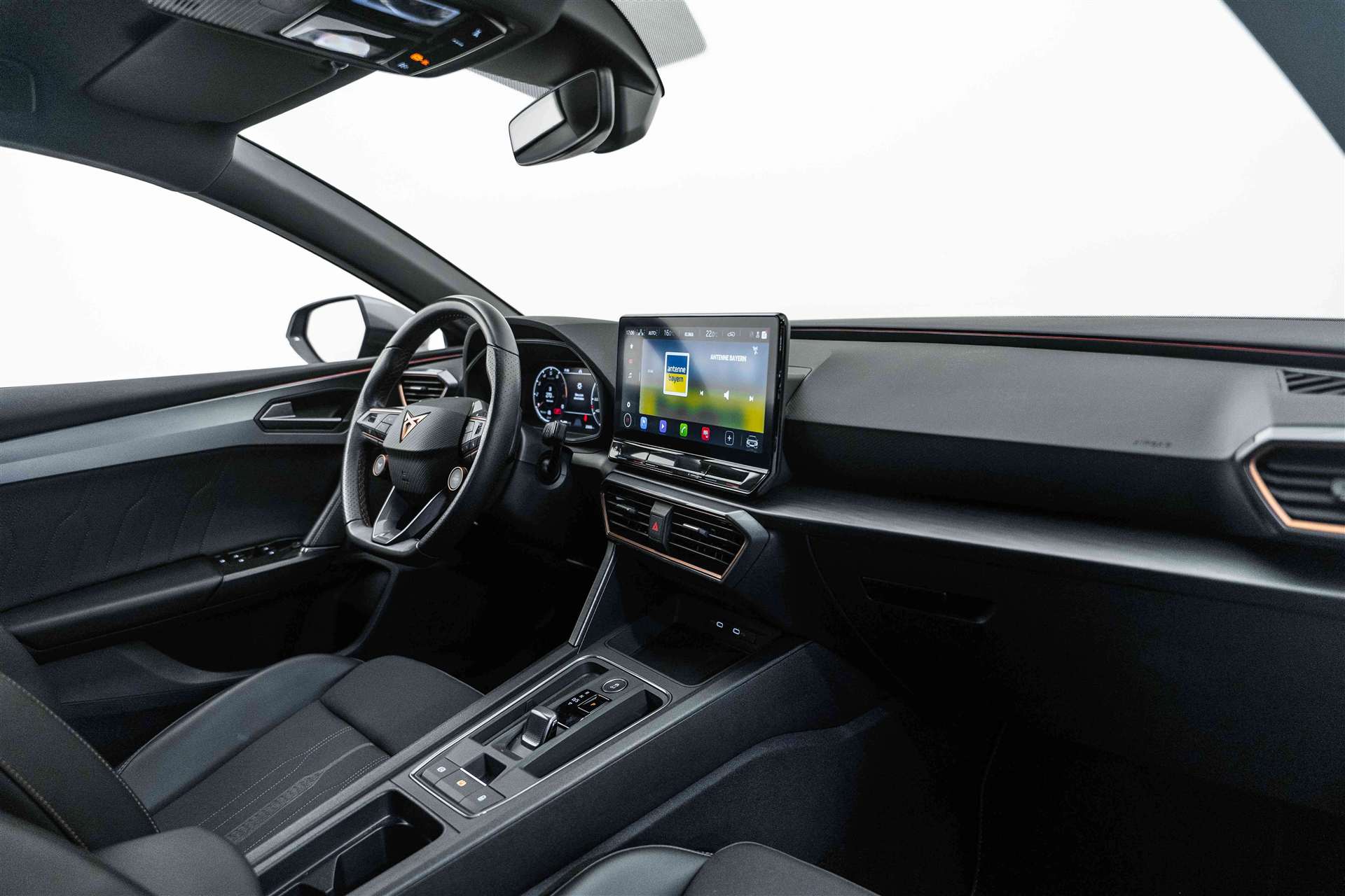 CUPRA CUPRA LEON ST 2.0 TSi VZ 4Drive 333PS DSG-Automat-image-10