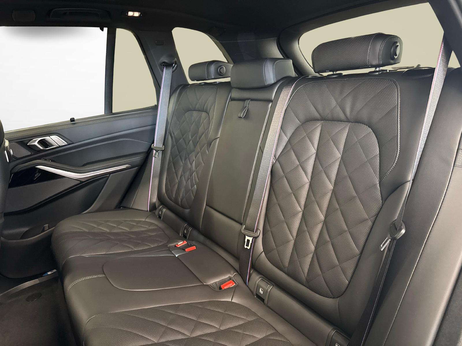 BMW X5 40i xDrive SAG-image-10