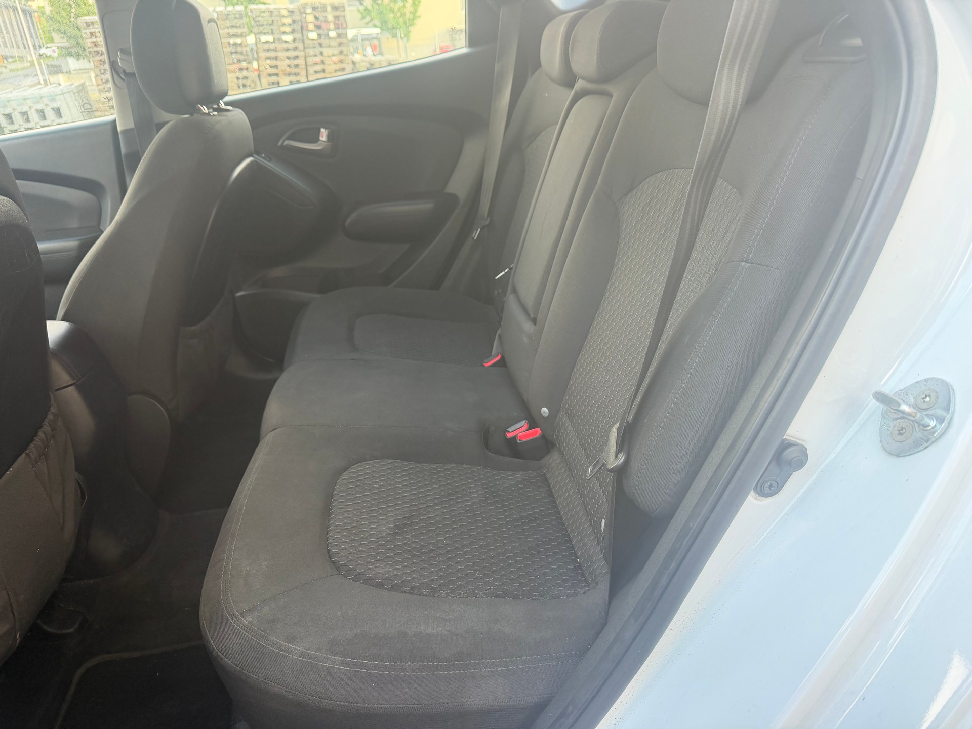 HYUNDAI iX 35 2.0 Comfort 2WD-image-5