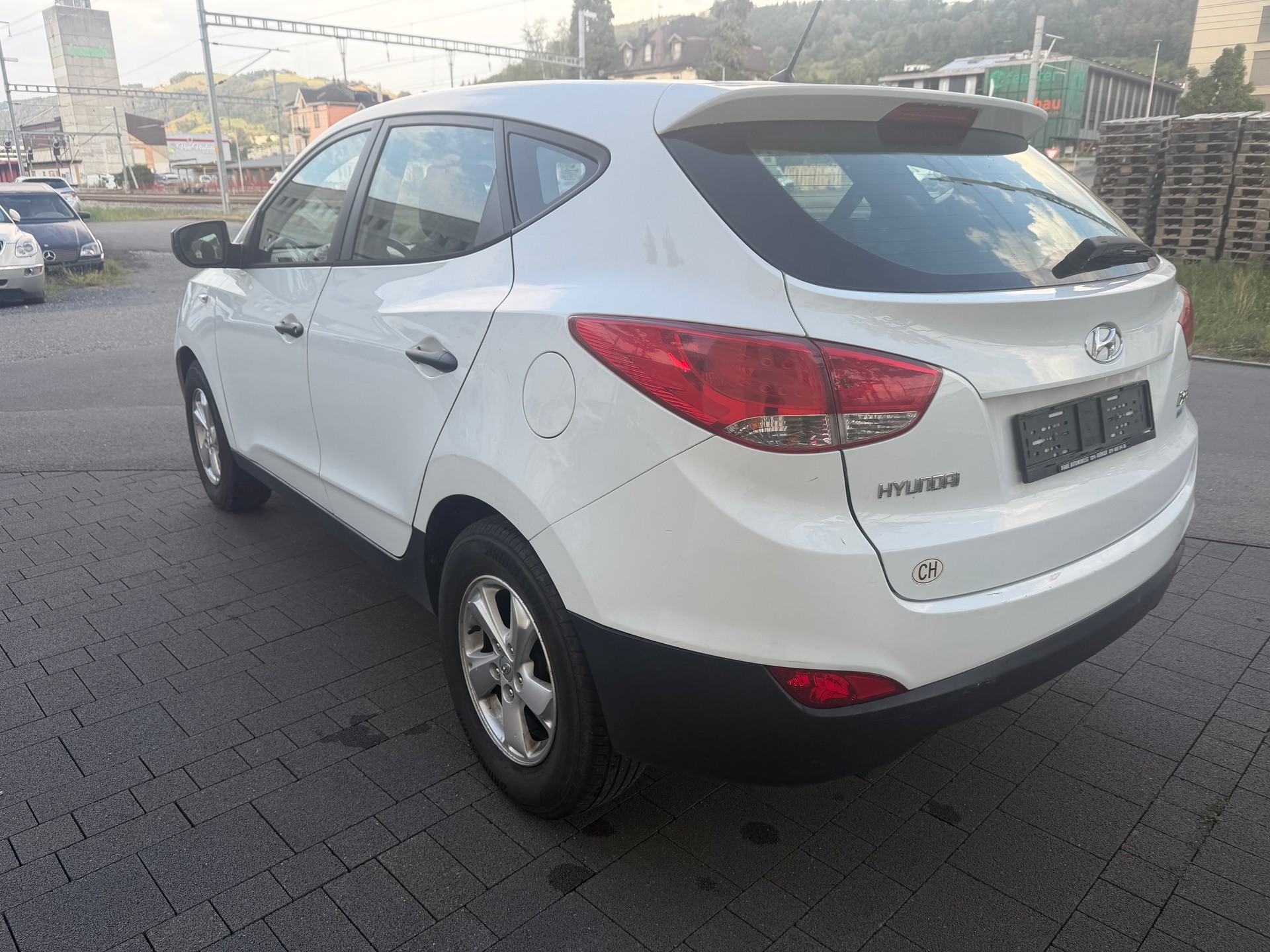 HYUNDAI iX 35 2.0 Comfort 2WD-image-4