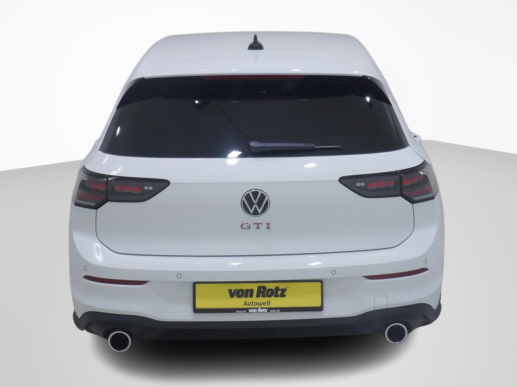 VW Golf VIII 2.0 TSI GTI DSG-showroom-element-2