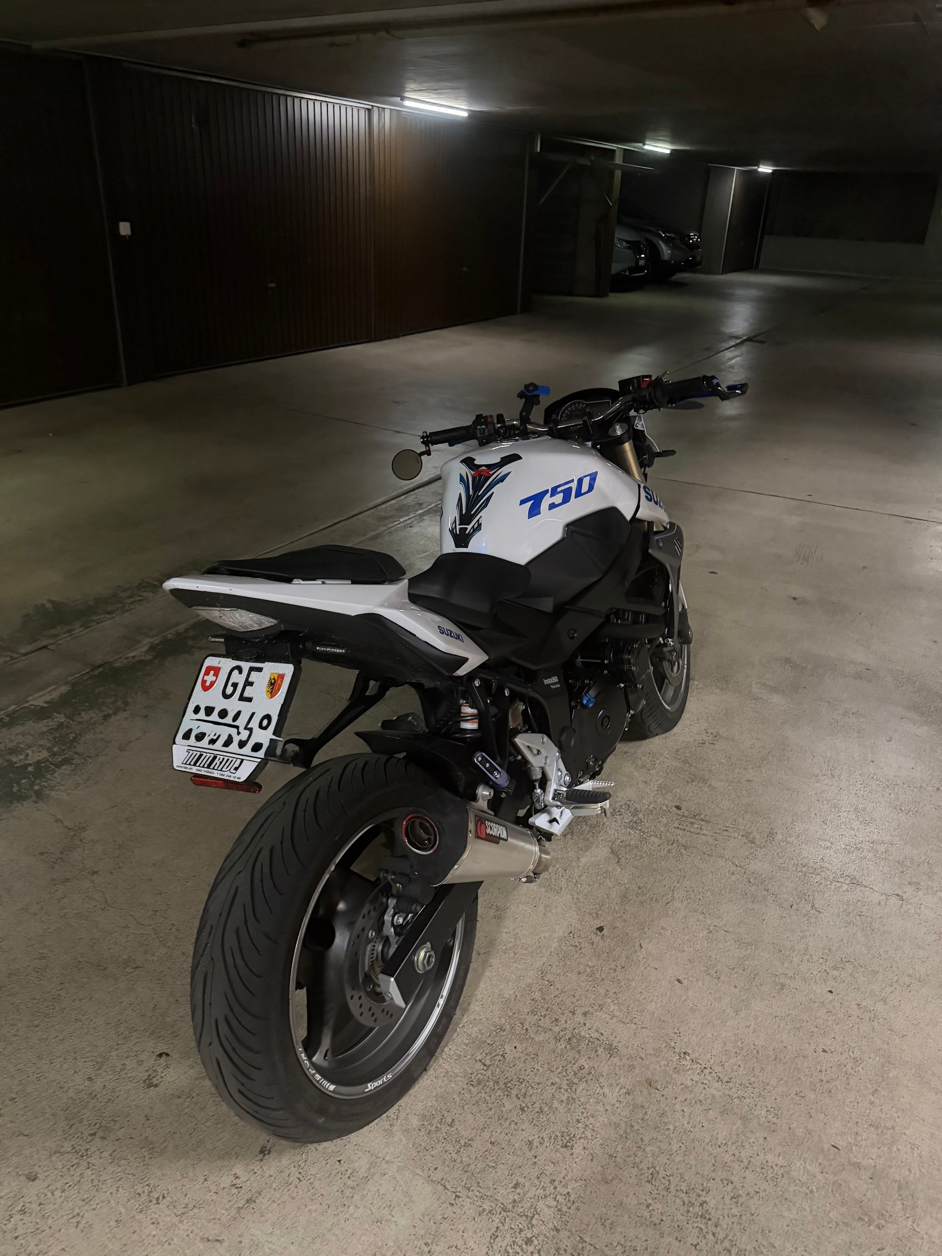 SUZUKI 2014 - 35kw-image-3