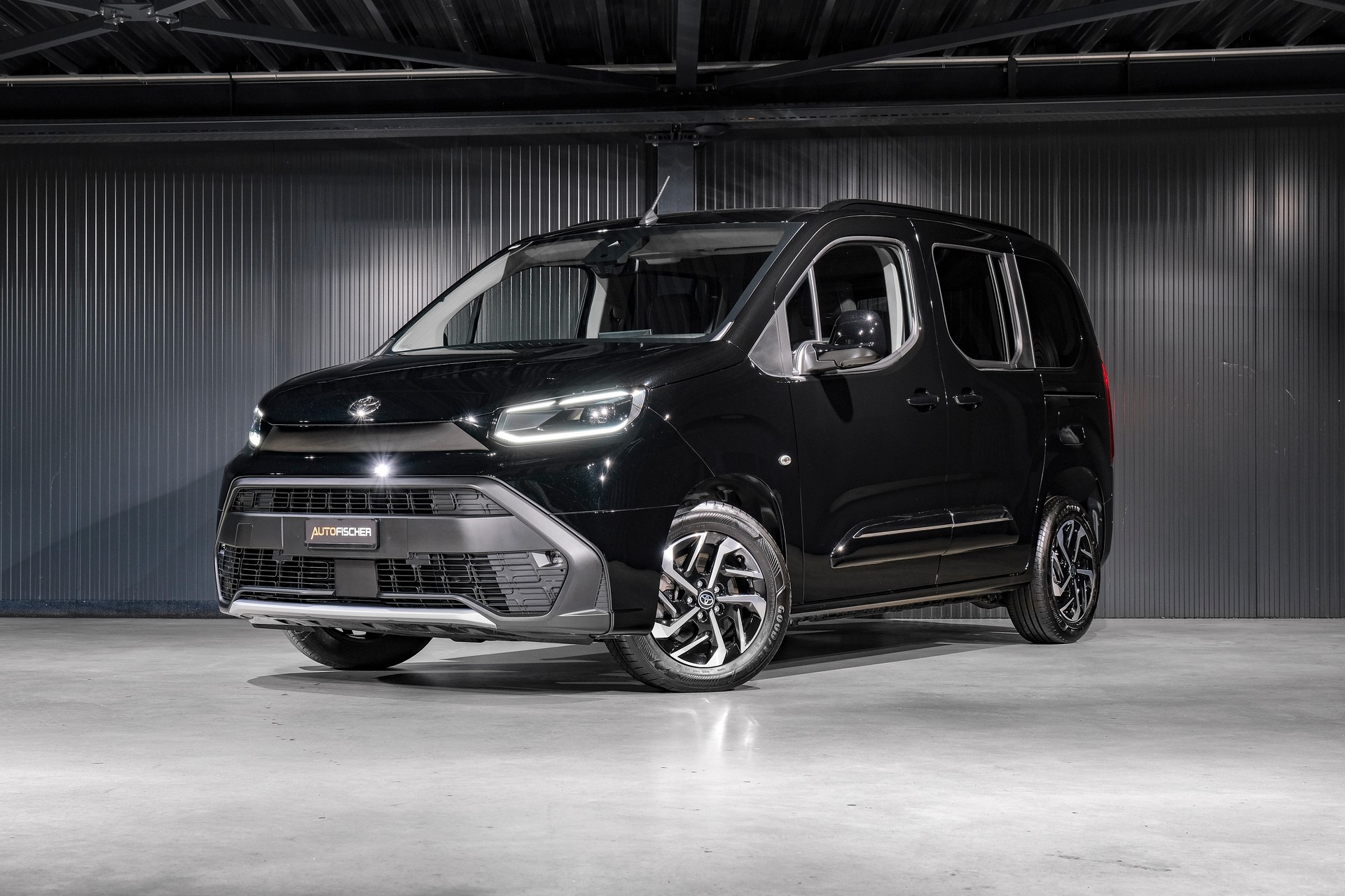 TOYOTA Proace City Verso 1.5 Trend L1 Medium Automatik