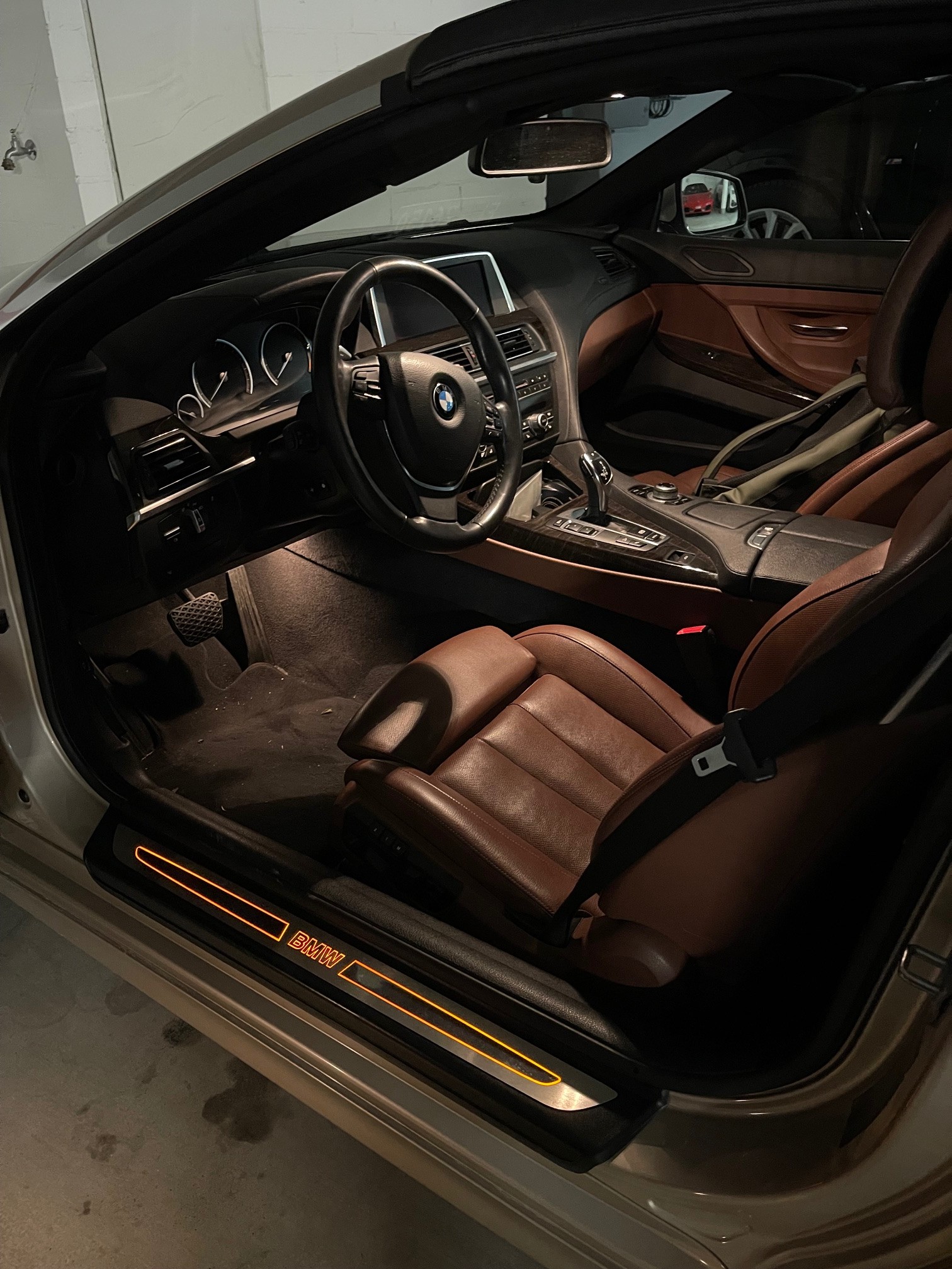 BMW 650i xDrive-image-5