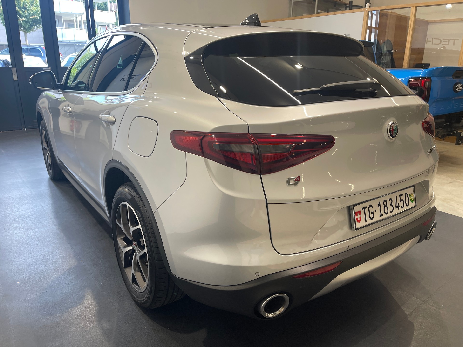 ALFA ROMEO Stelvio 2.0 Executive Q4 Automatic-image-6