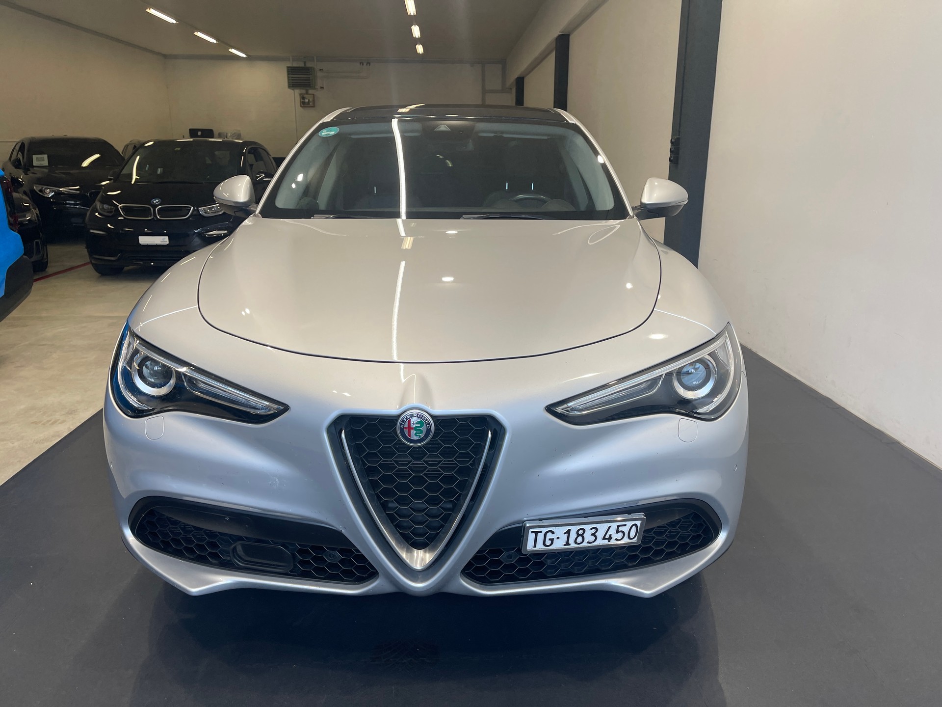 ALFA ROMEO Stelvio 2.0 Executive Q4 Automatic-showroom-element-1