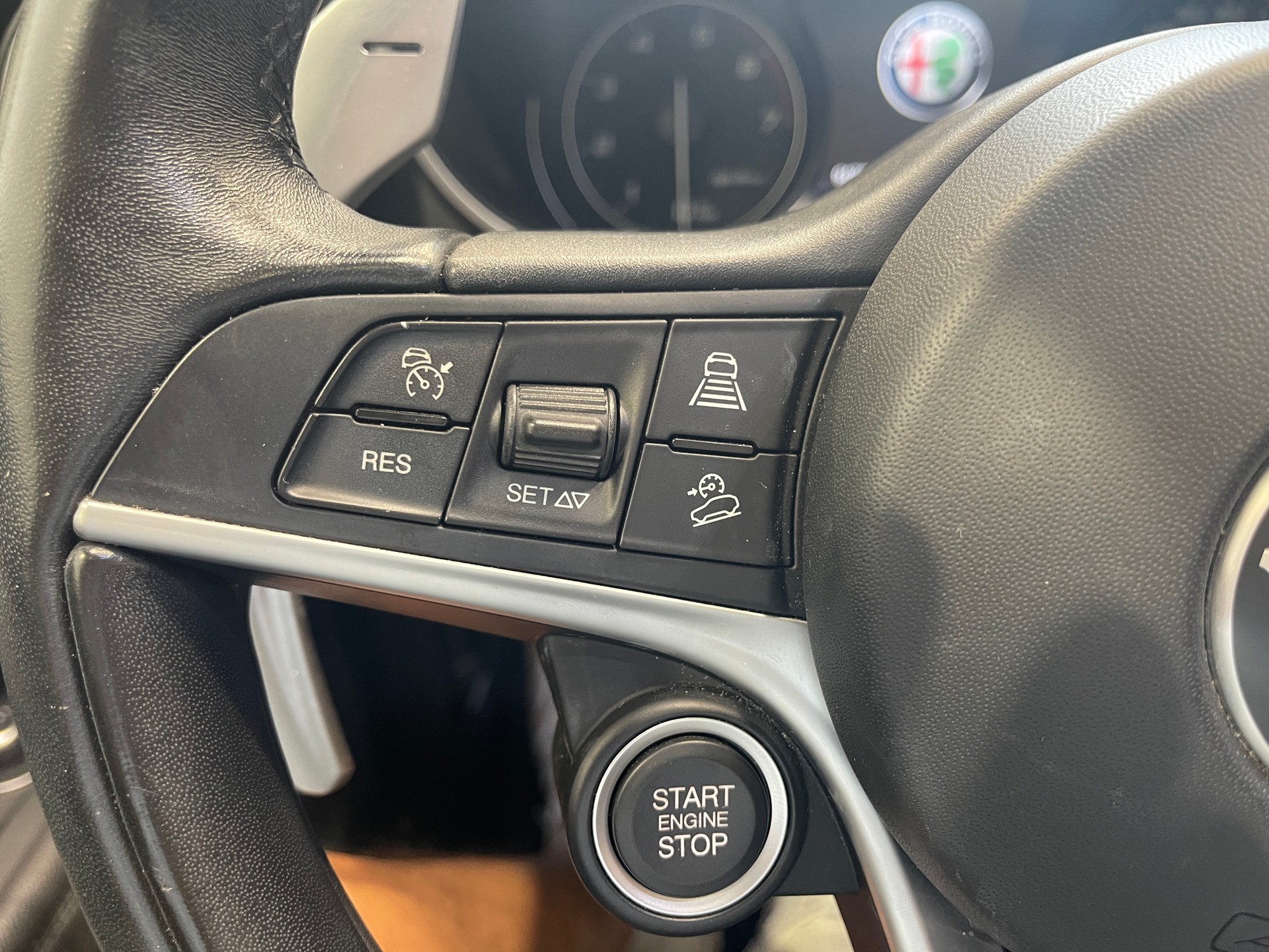 ALFA ROMEO Stelvio 2.0 Executive Q4 Automatic-image-15