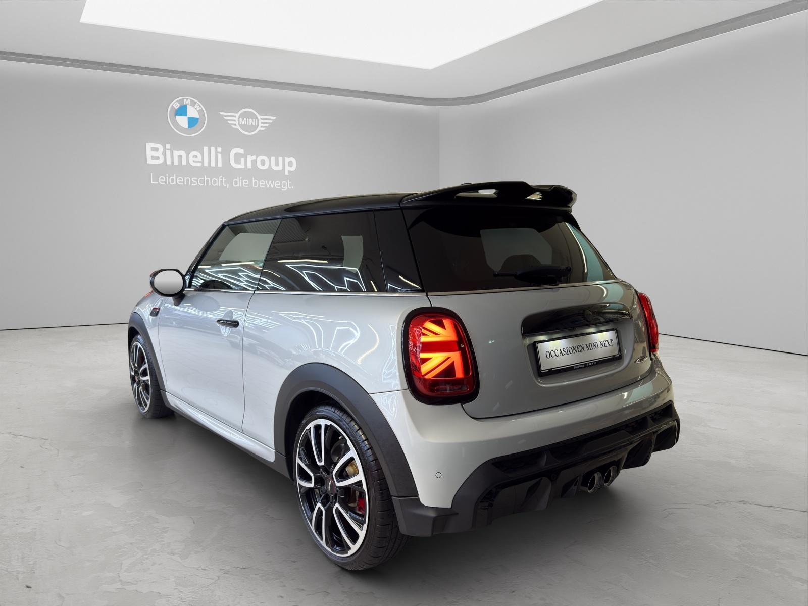 MINI John Cooper Works-showroom-element-2
