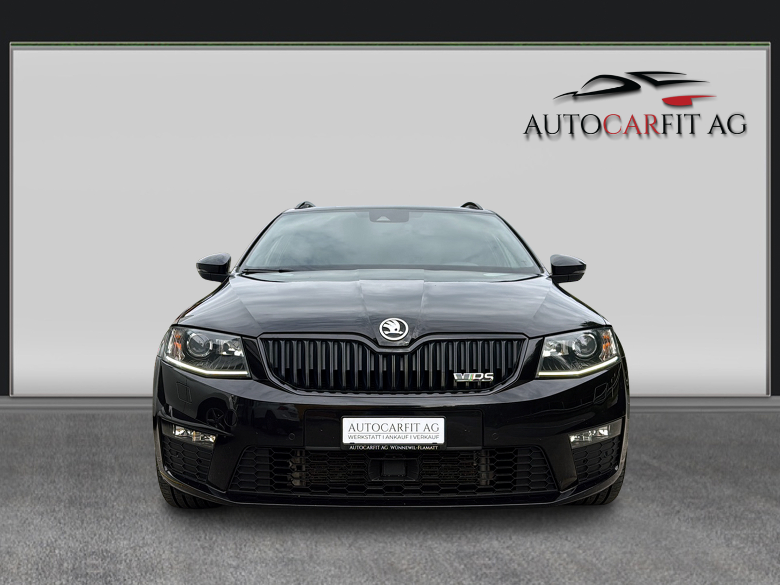 SKODA Octavia Combi 2.0 TDI RS 4x4 DSG-showroom-element-1
