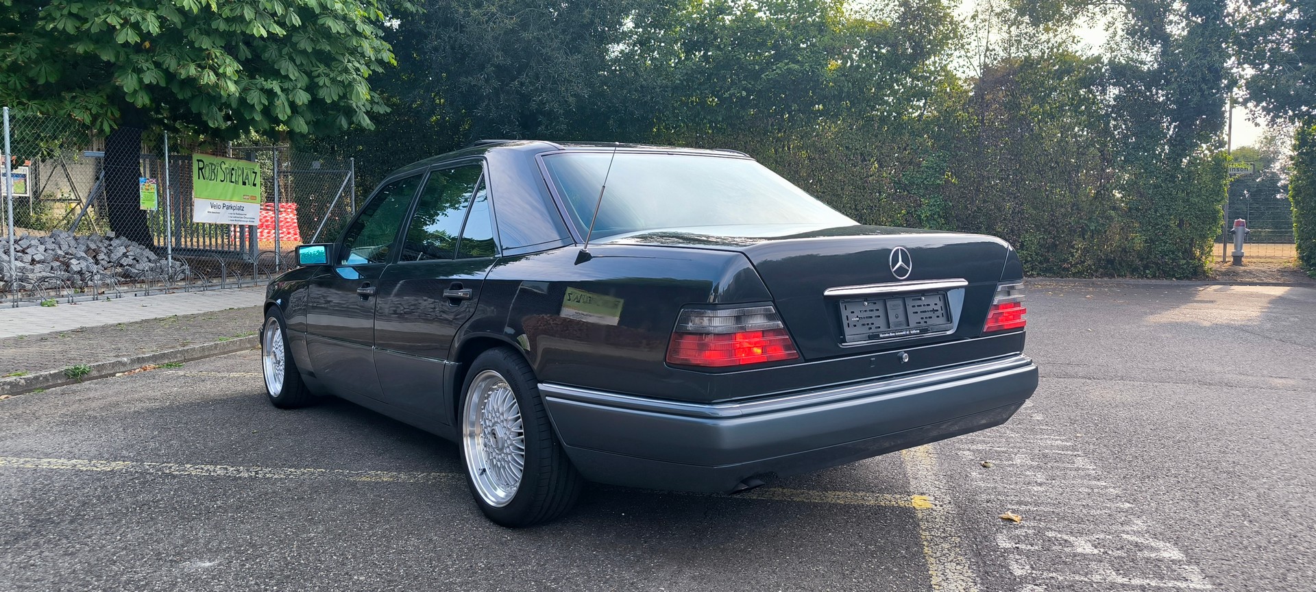 MERCEDES-BENZ Mercedes-Benz W124 E280 Mopf 2-image-2