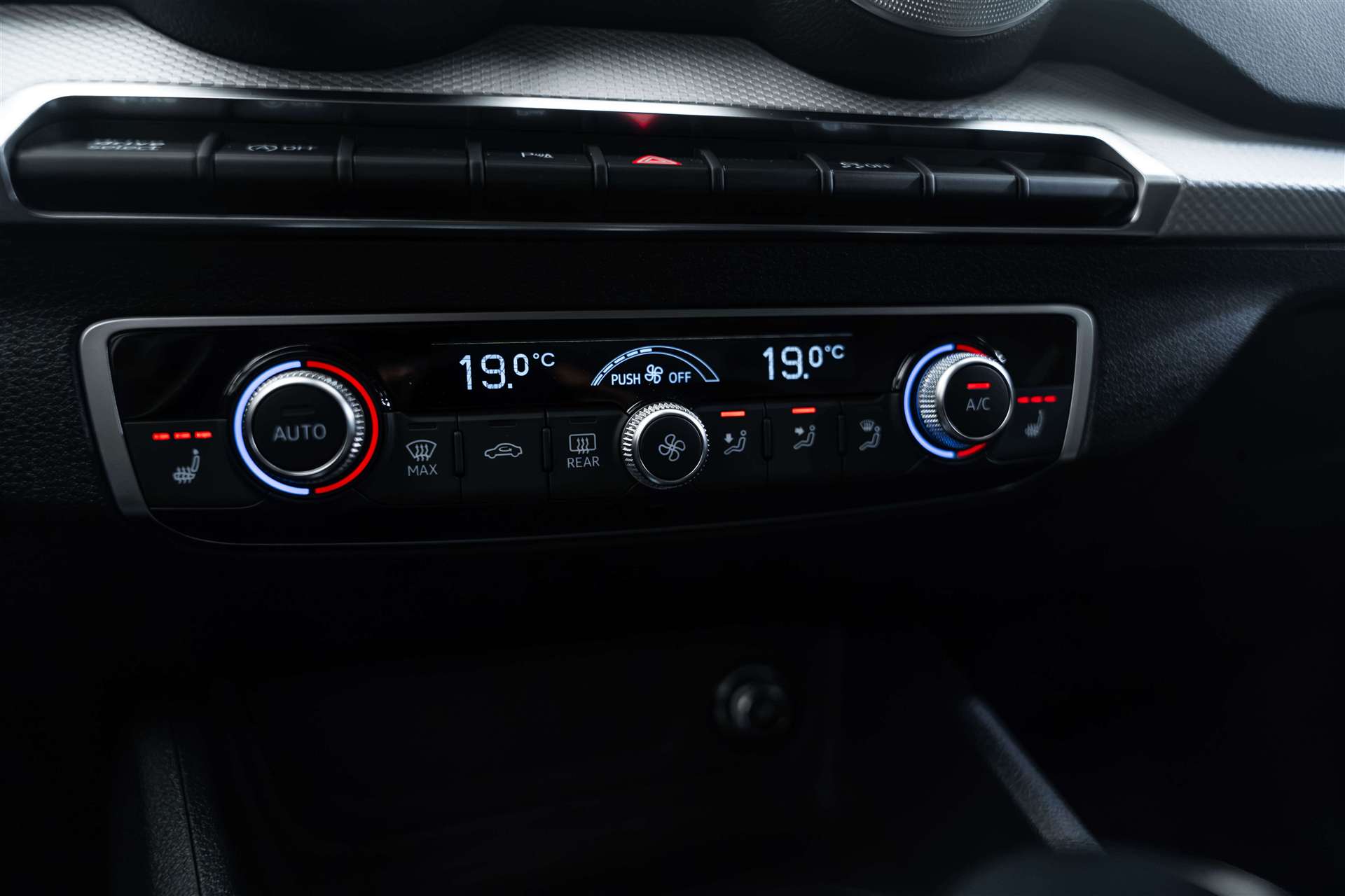AUDI AUDI Q2 35 TFSi S-Line S-Tronic Automat-image-24