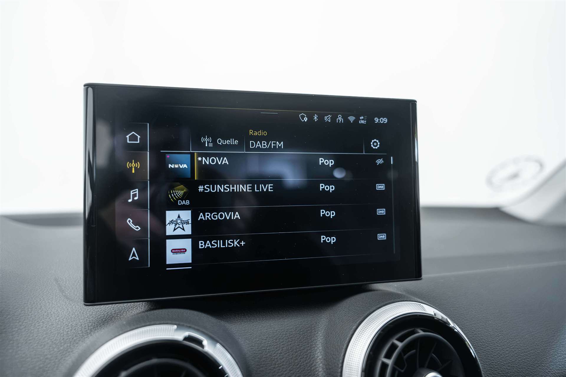 AUDI AUDI Q2 35 TFSi S-Line S-Tronic Automat-image-20