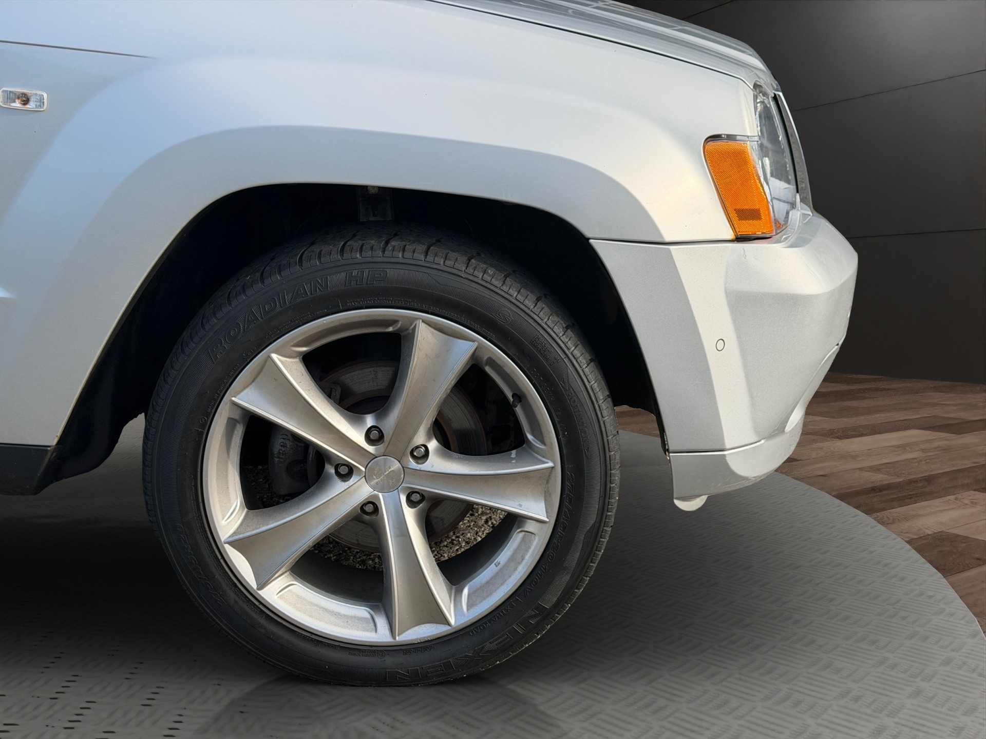 JEEP Grand Cherokee 3.0 CRD Laredo Automatic-image-22