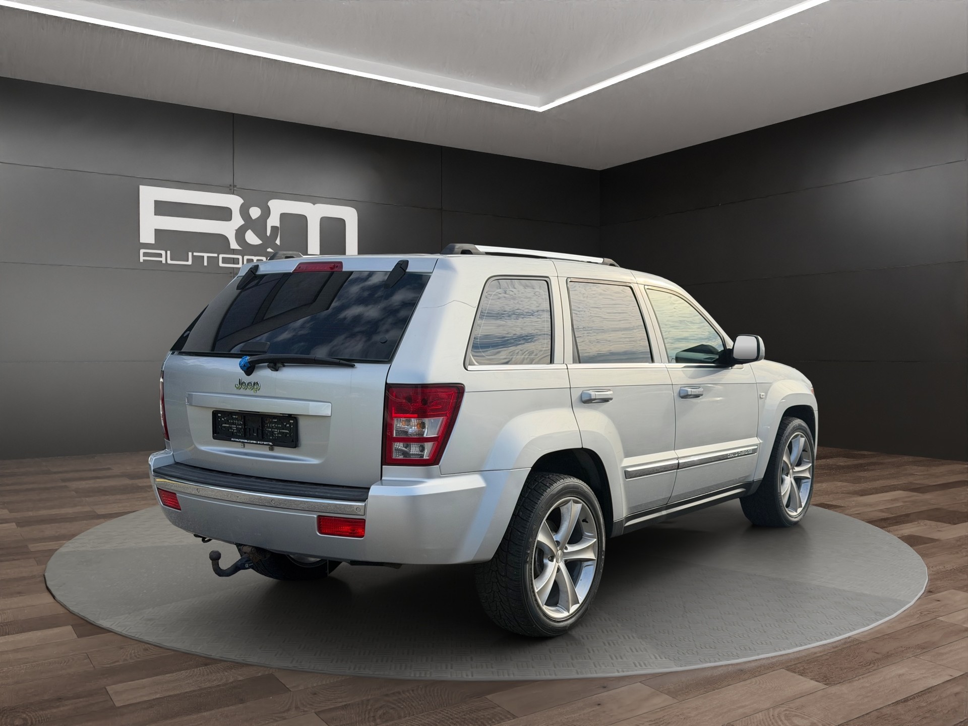 JEEP Grand Cherokee 3.0 CRD Laredo Automatic-showroom-element-3