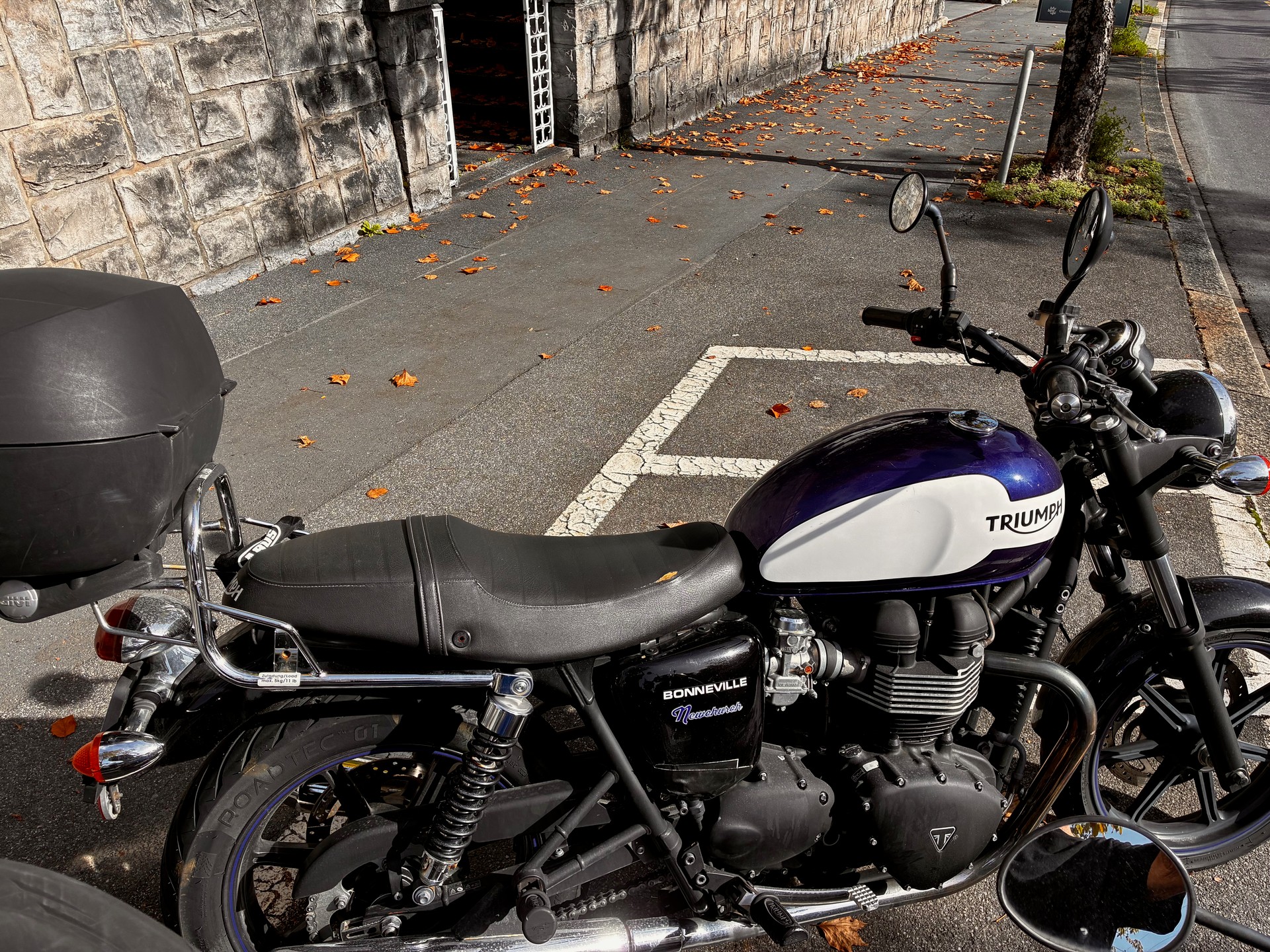 TRIUMPH Bonneville 900 T 100-image-0