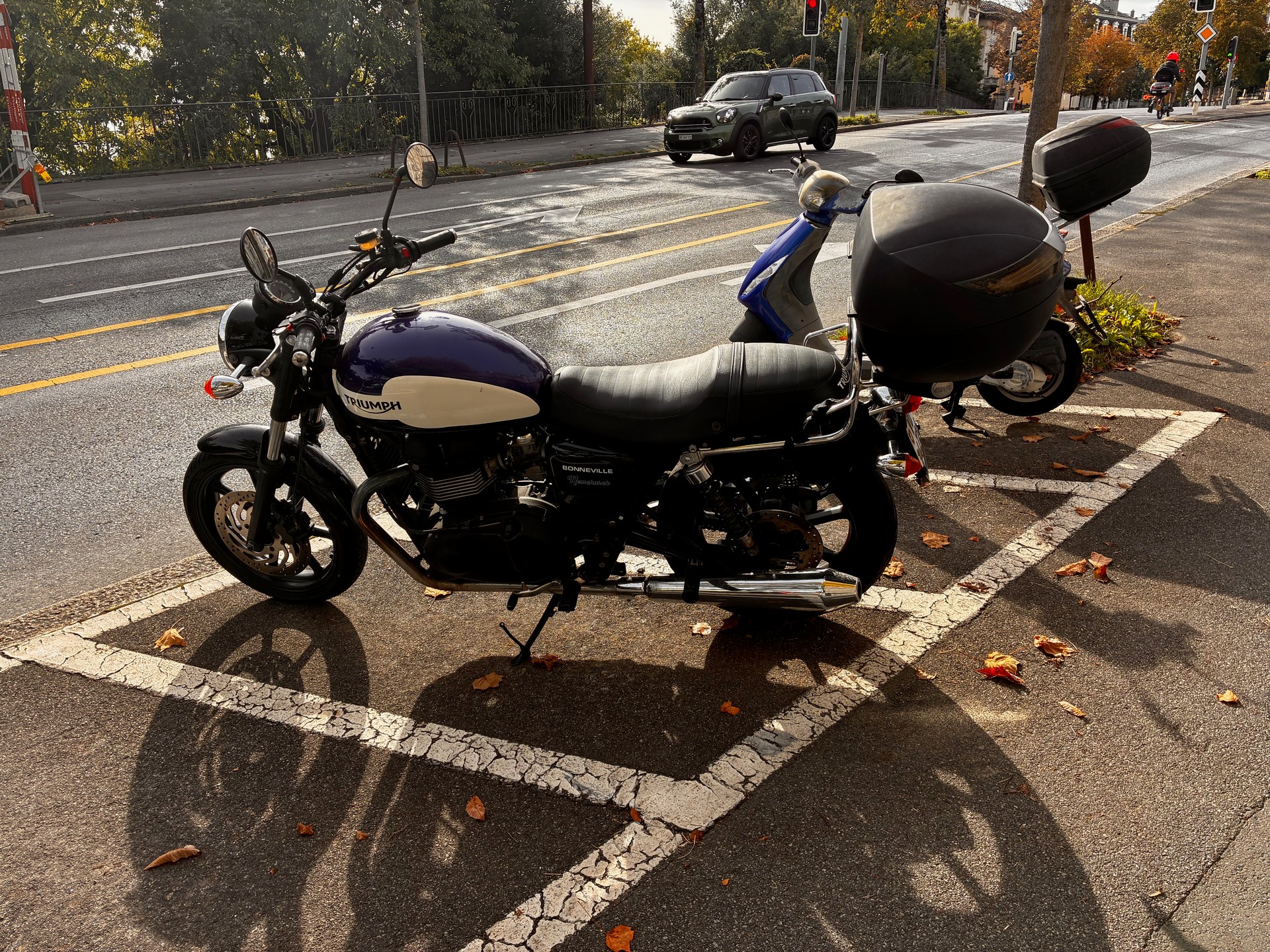 TRIUMPH Bonneville 900 T 100-image-3