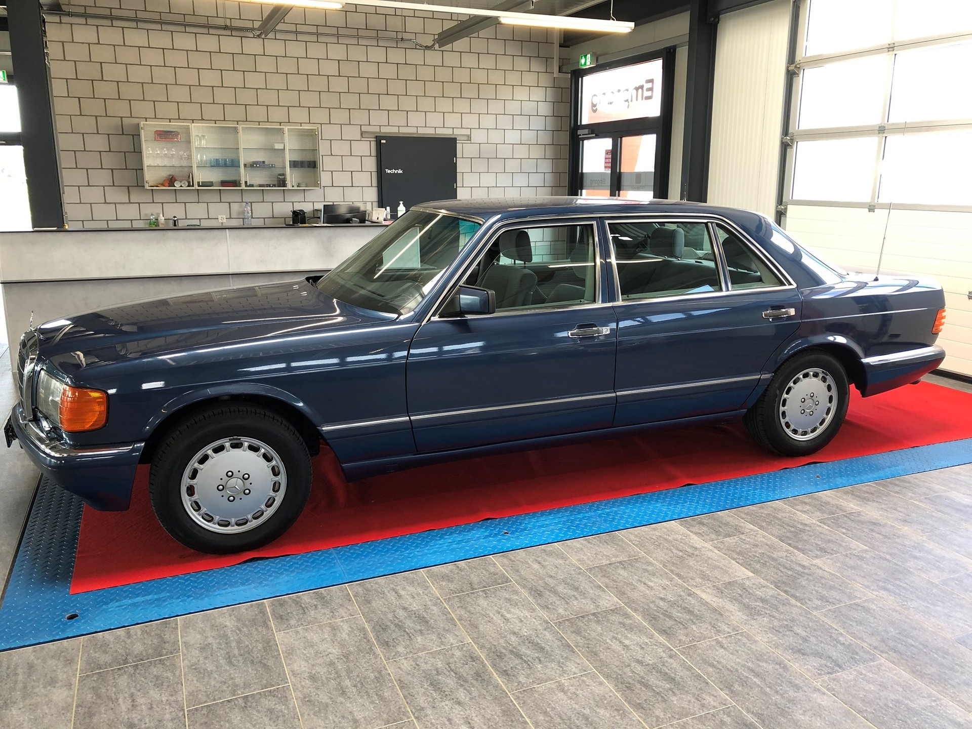 MERCEDES-BENZ 420 SEL-image-5