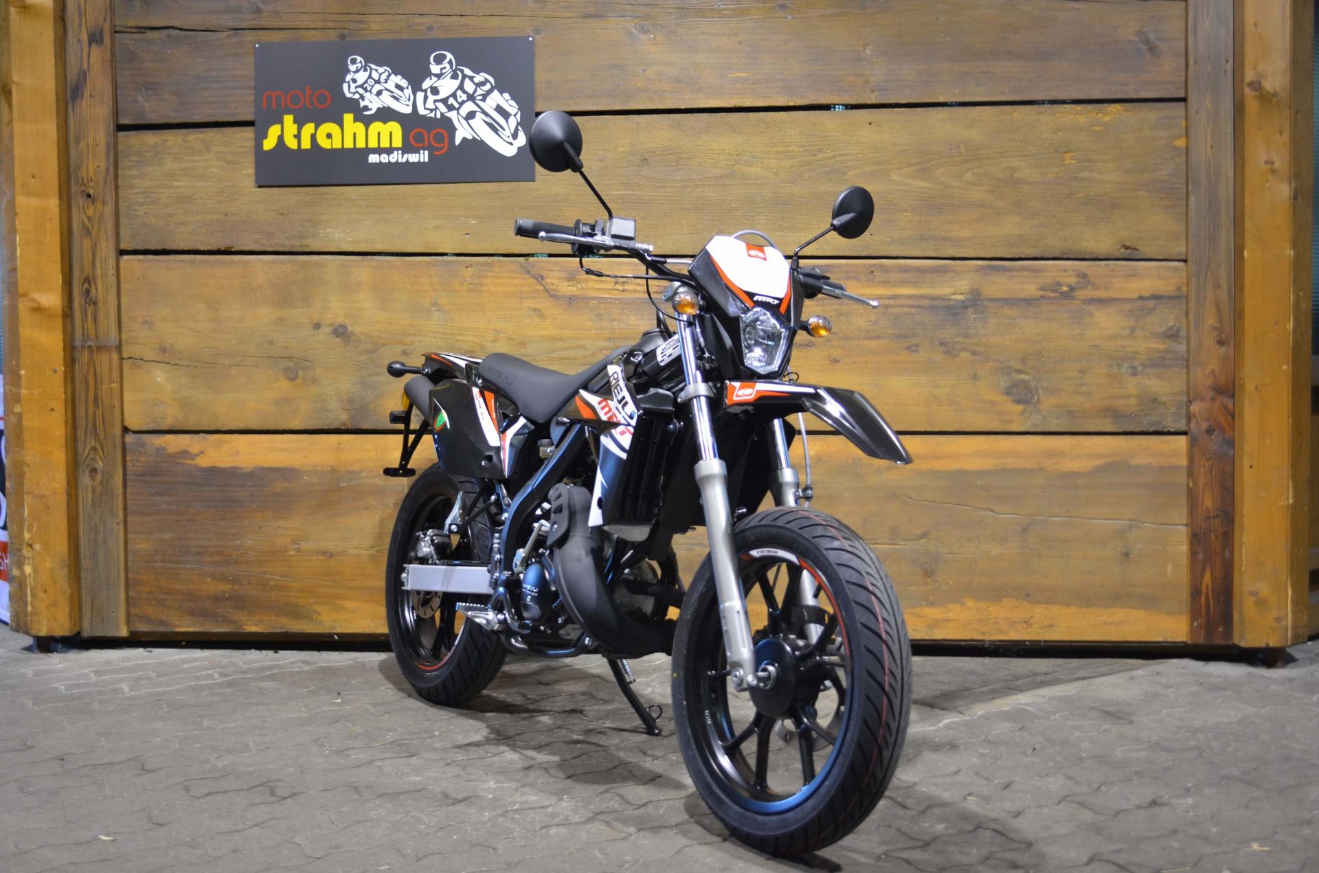 RIEJU MRT 50 SM tiefe Version (45km/h)-image-1