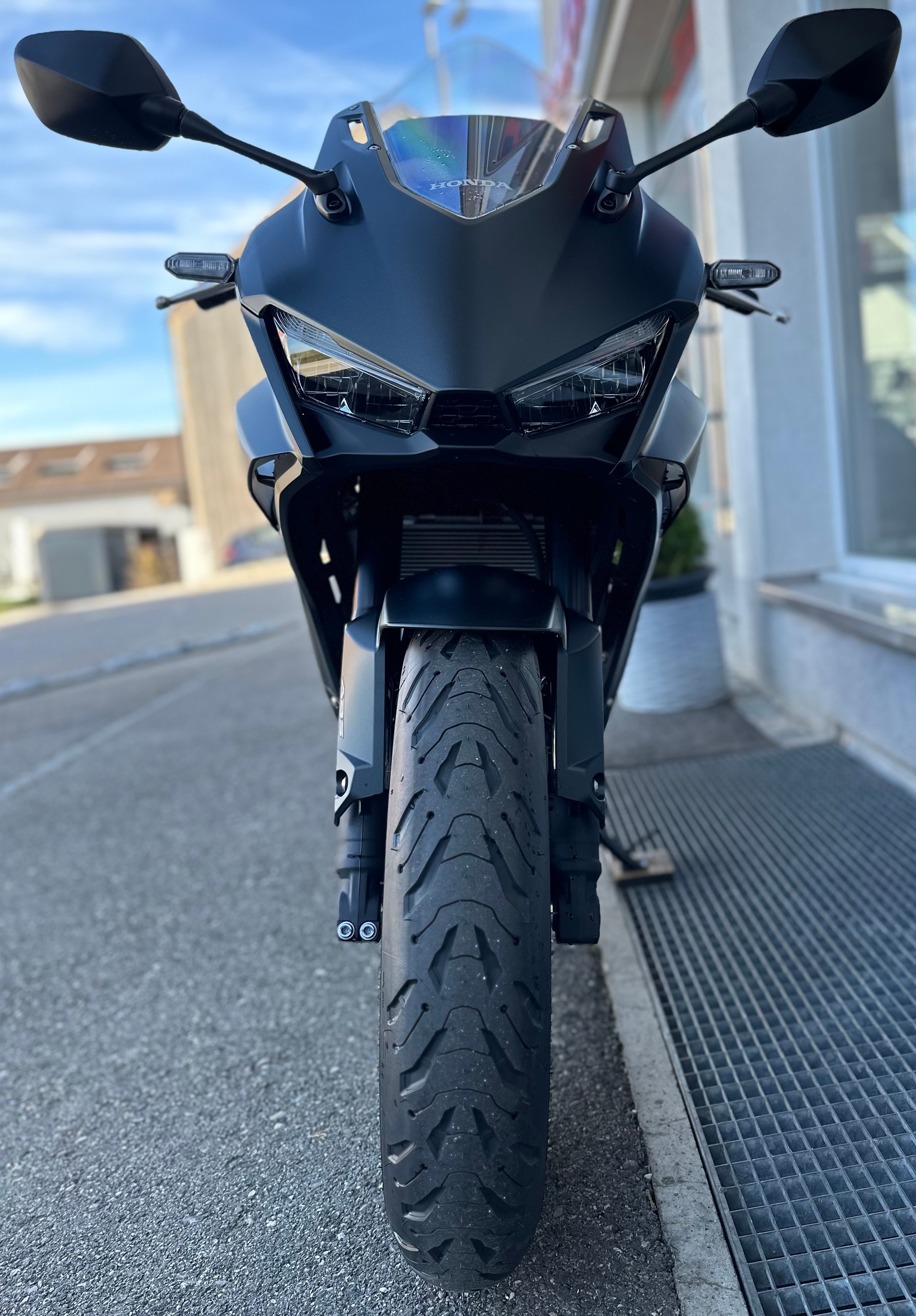HONDA CBR 500 R - manuell-image-1