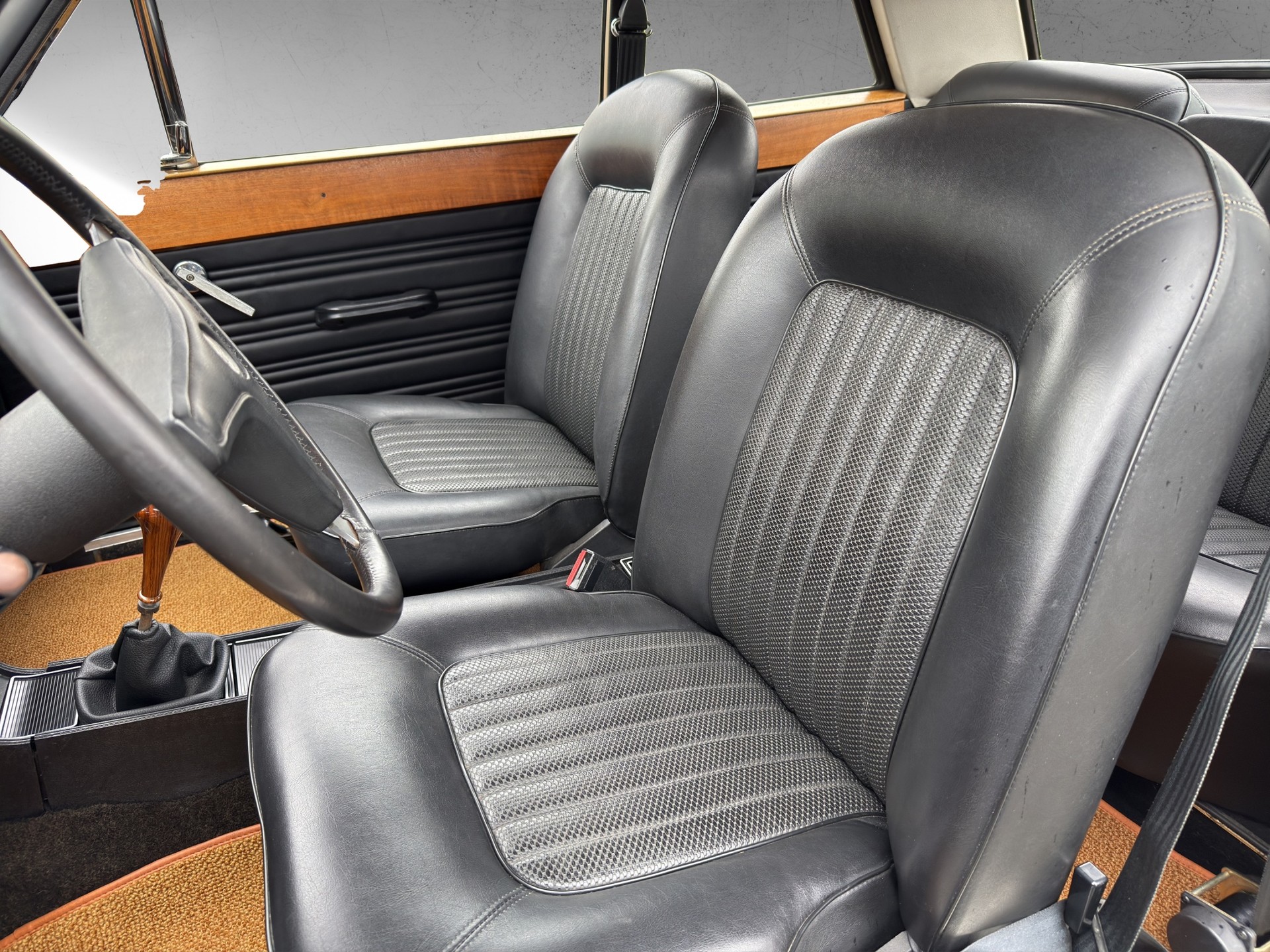FORD 1600E-image-6