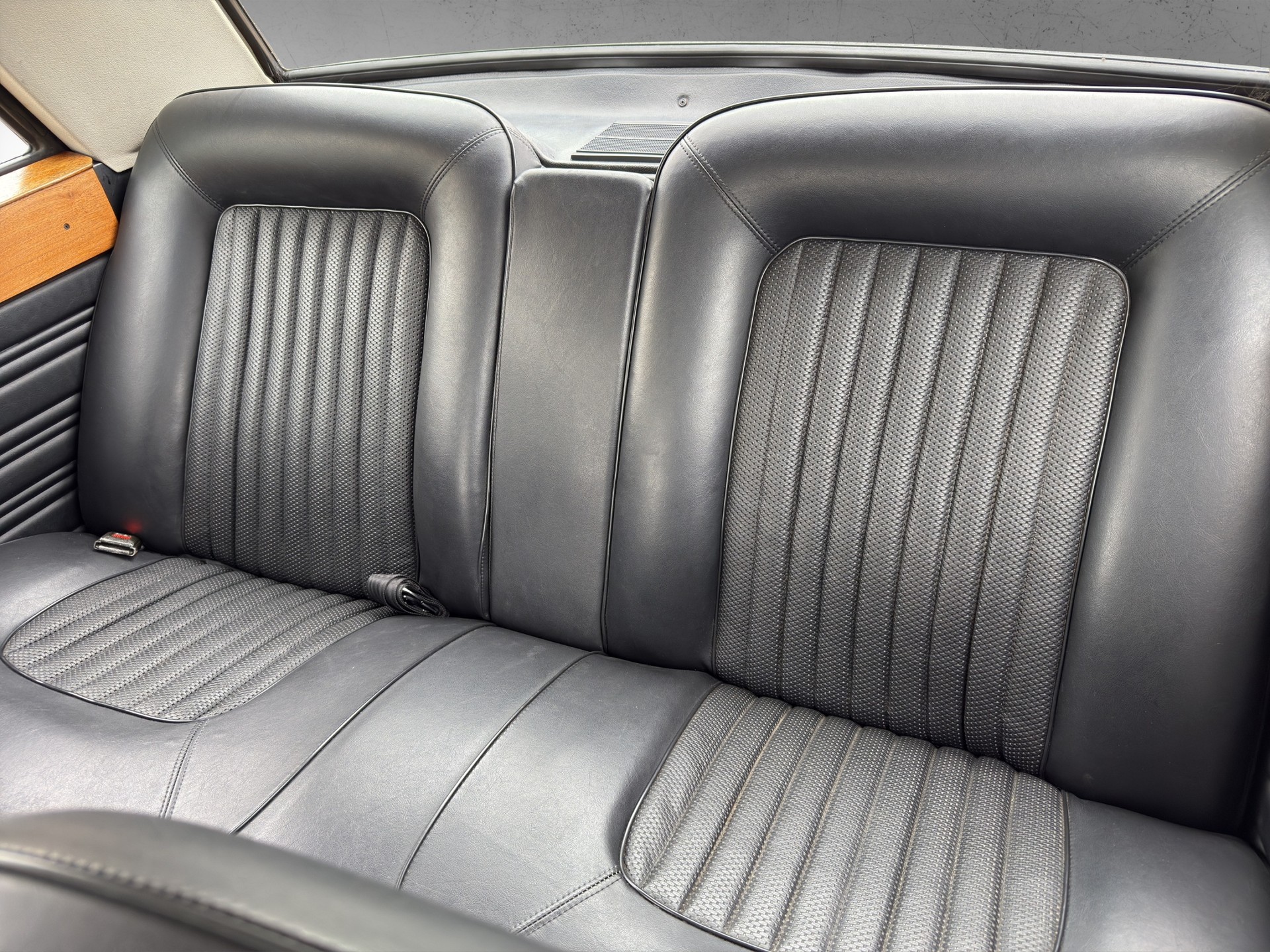 FORD 1600E-image-9