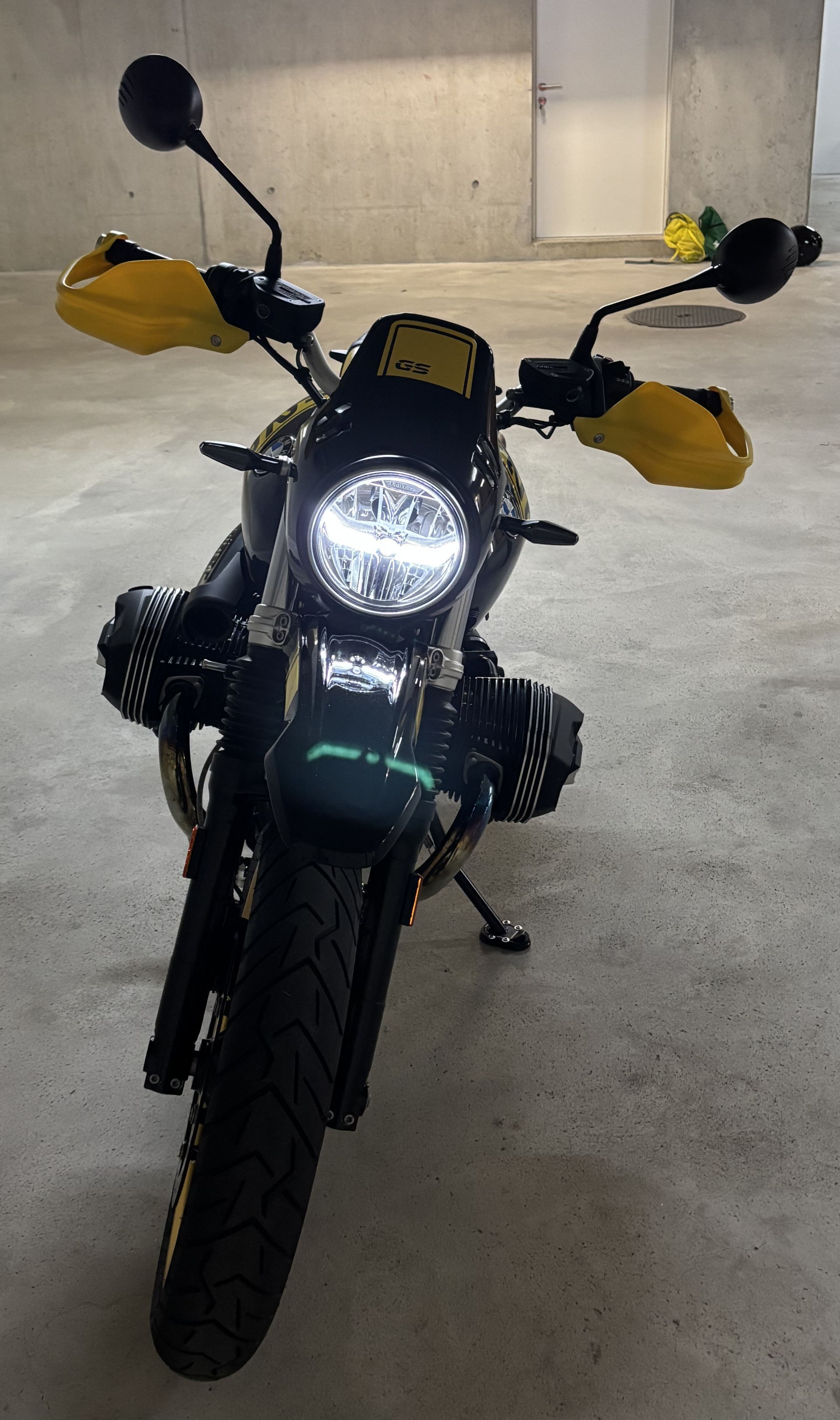 BMW R nineT Urban G/S Edition 40 Years Wilbers Federbein hinten und Wilbers Federn In Gab-image-5