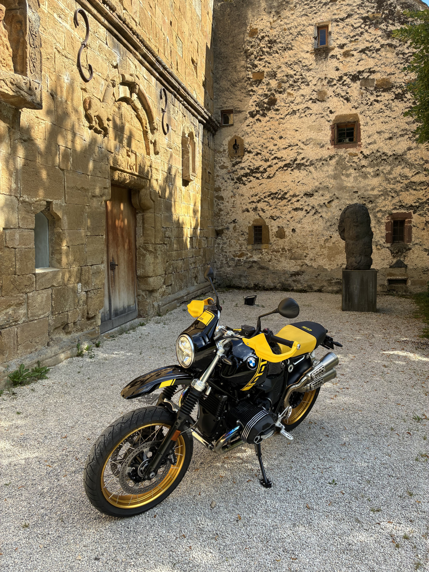 BMW R nineT Urban G/S Edition 40 Years Wilbers Federbein hinten und Wilbers Federn In Gab-image-8
