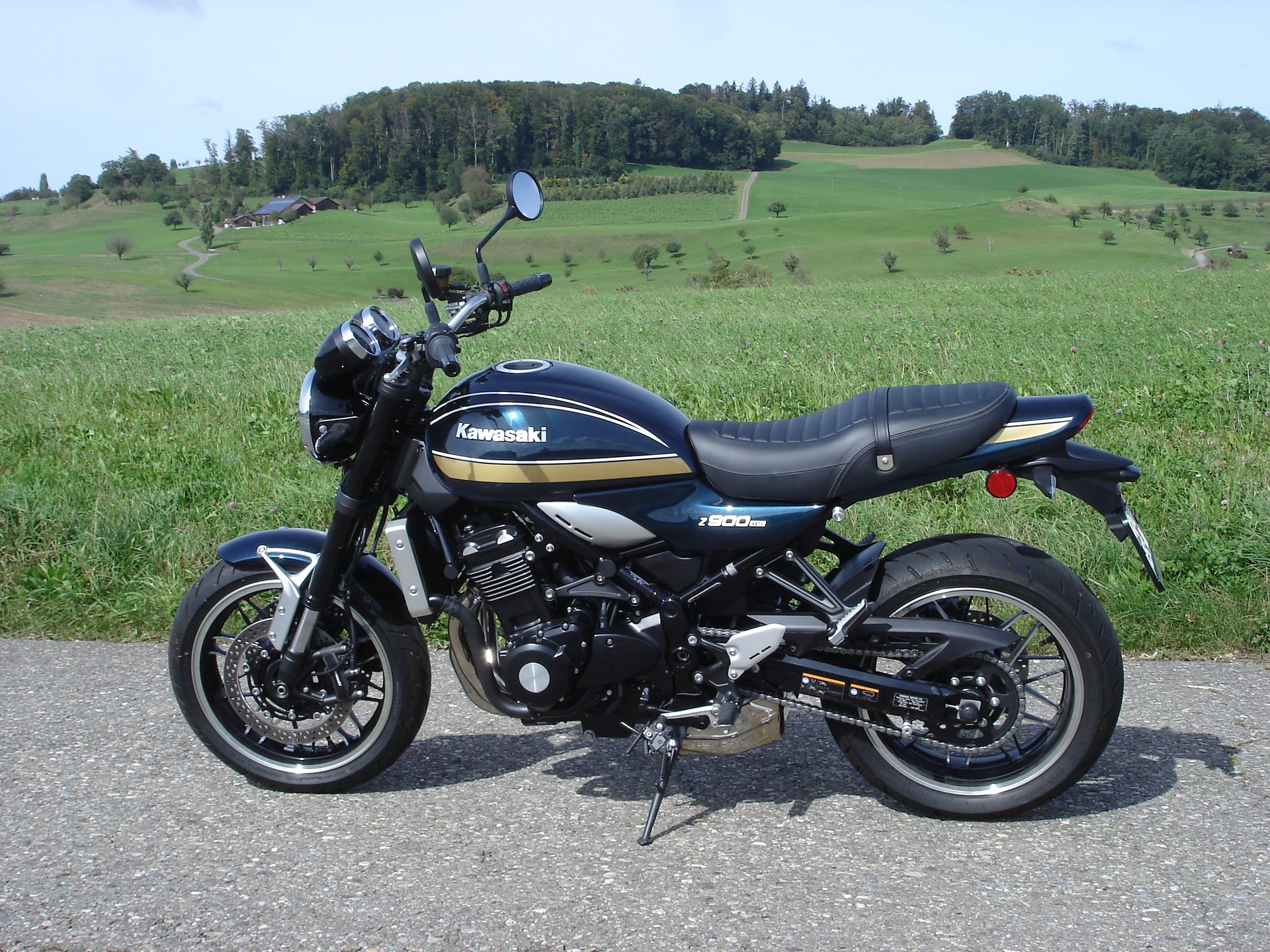 KAWASAKI Z 900 RS-image-3