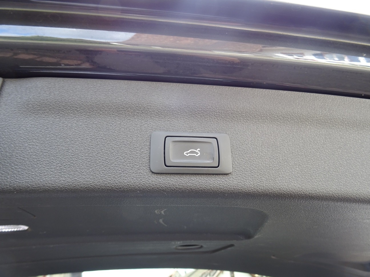 AUDI A6 Avant 2.0 40 TDI Sport S-Tronic-image-6