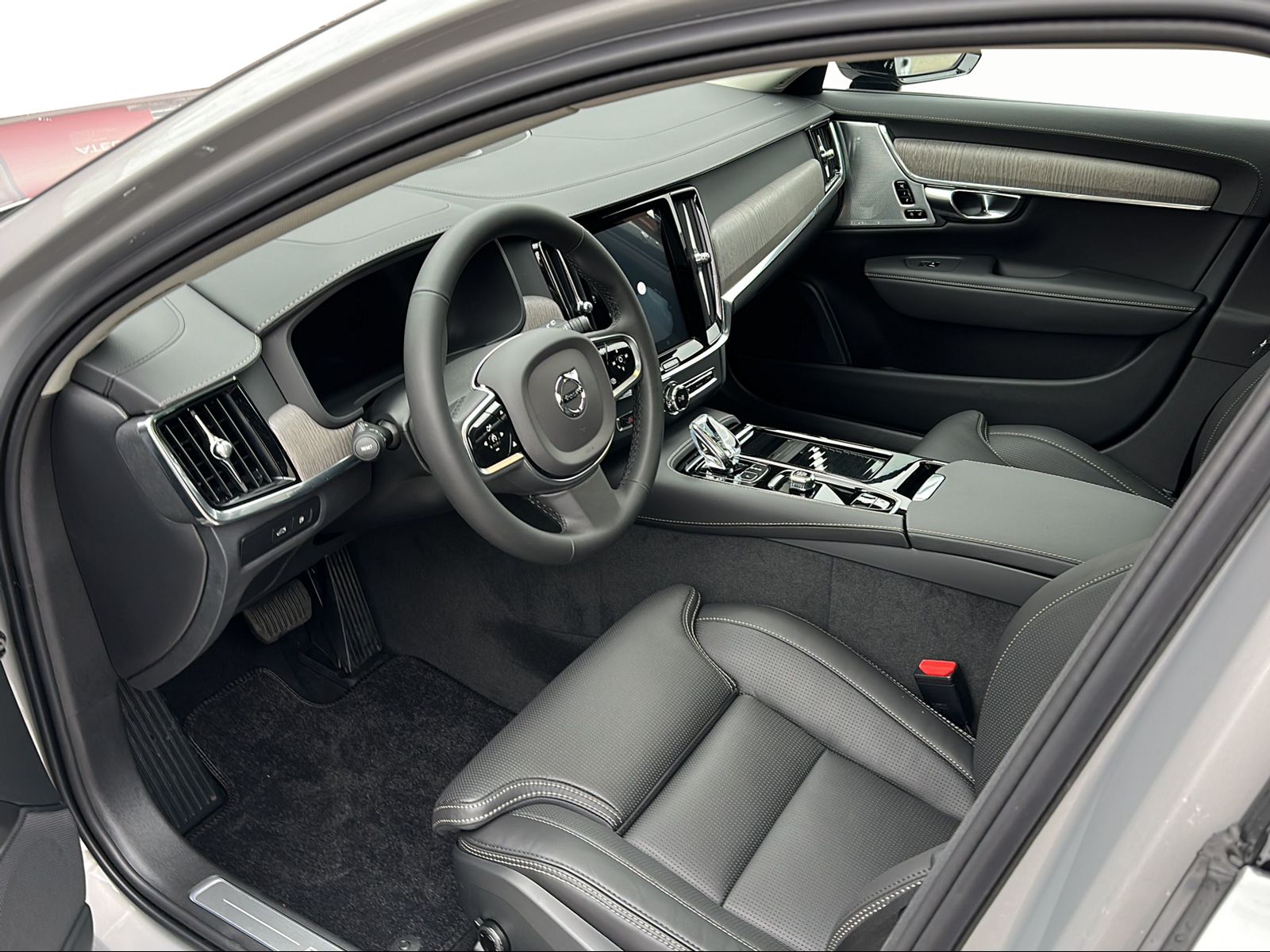 VOLVO V90 2.0 T6 TE Ultimate Dark eAWD-image-8