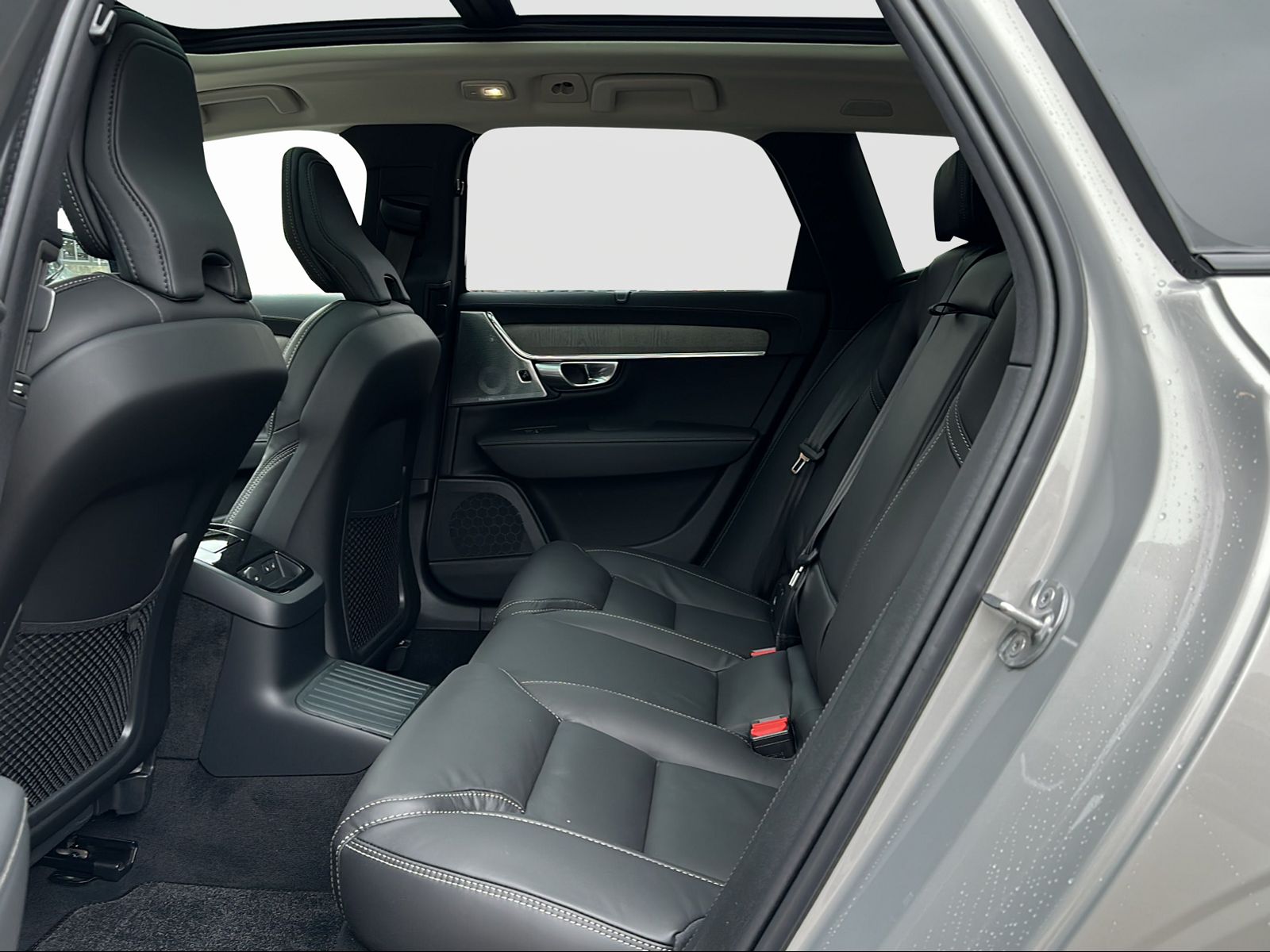 VOLVO V90 2.0 T6 TE Ultimate Dark eAWD-image-9