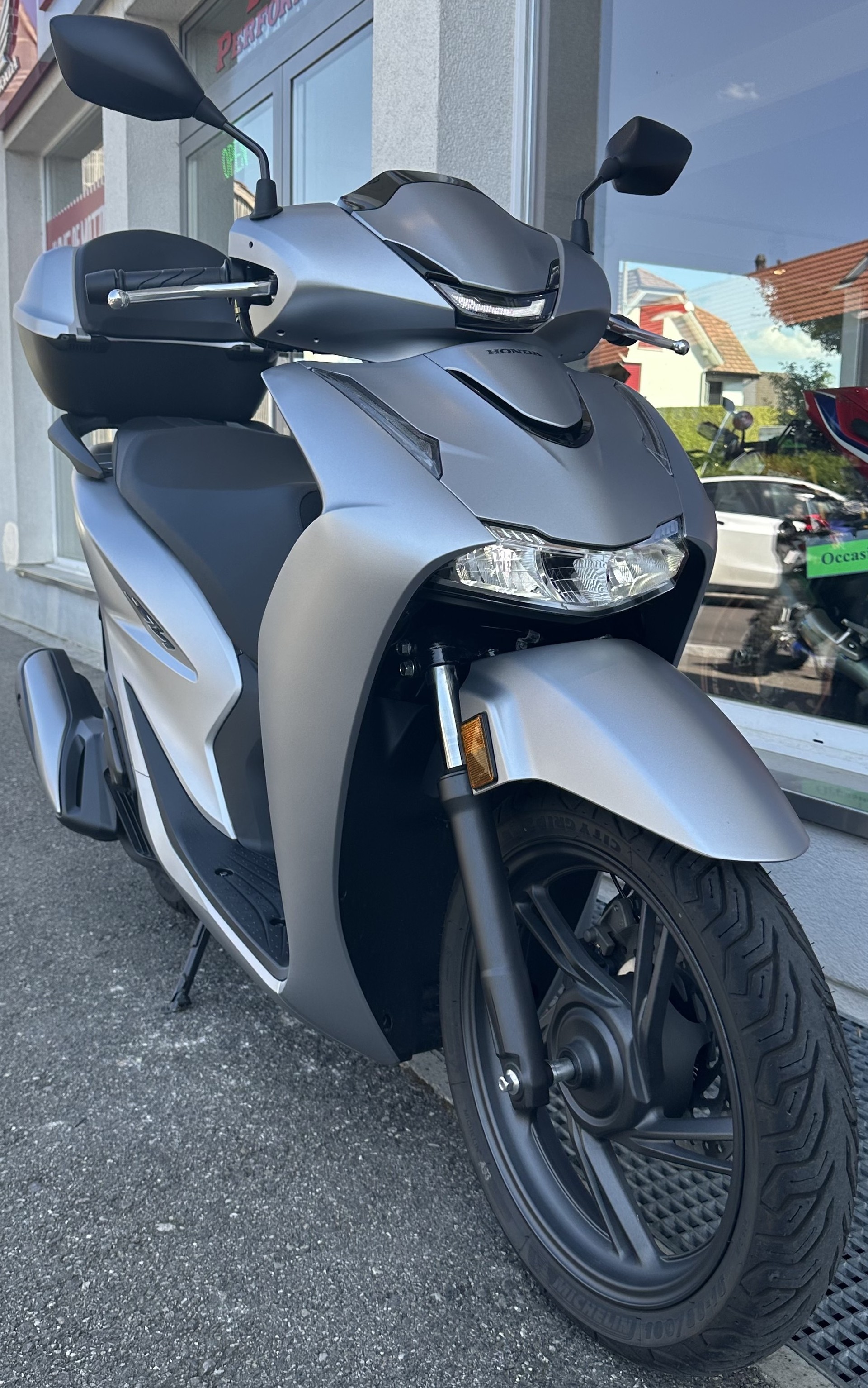 HONDA SH 125i Smart Top Box - TFT Konnektivität 2026-image-1