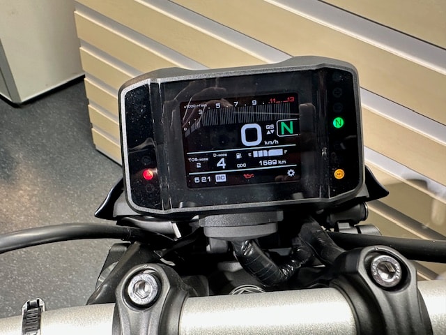 YAMAHA MT-09-image-2