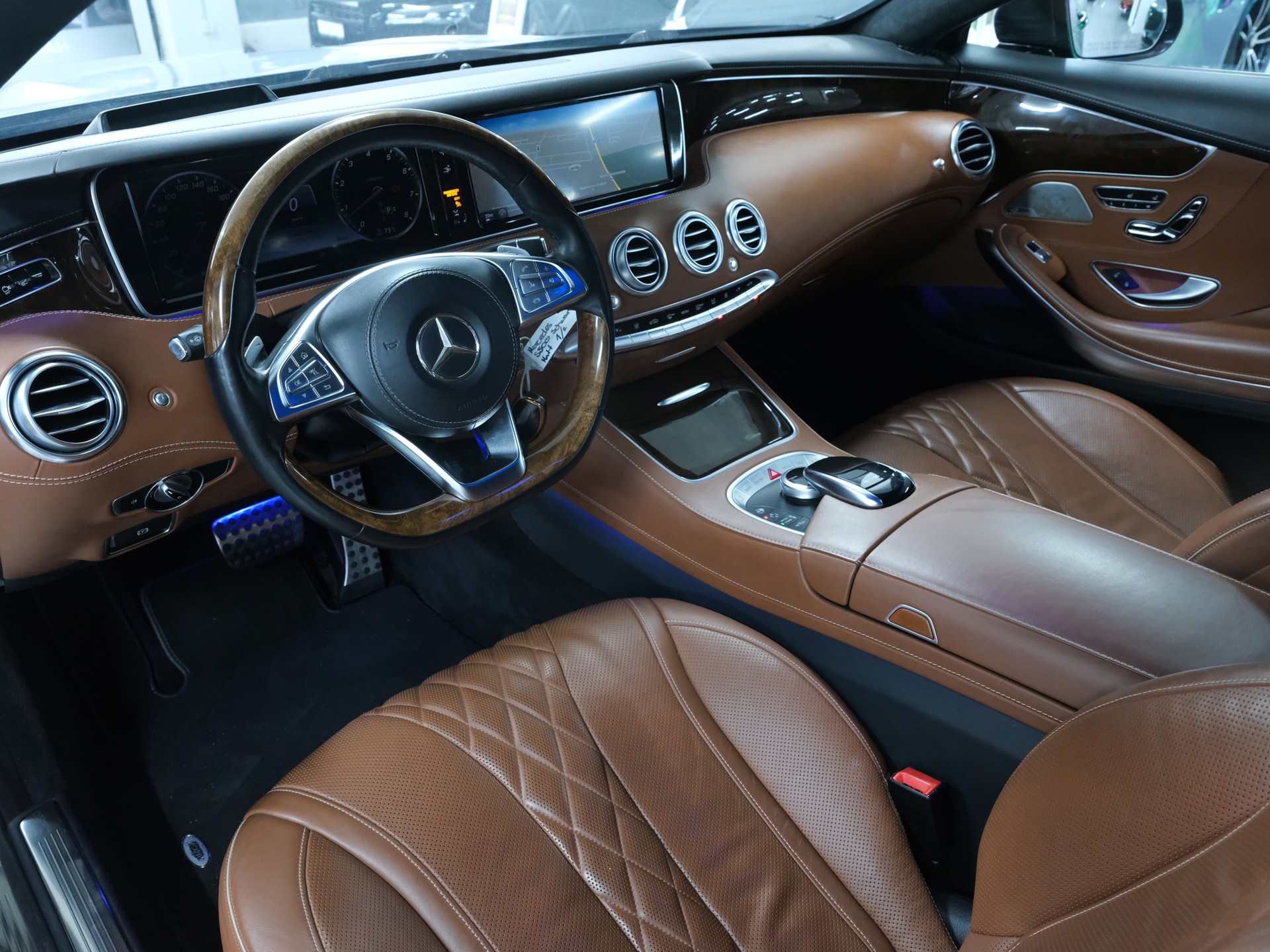 MERCEDES-BENZ S 500 Coupé 4Matic 9G-Tronic-image-13