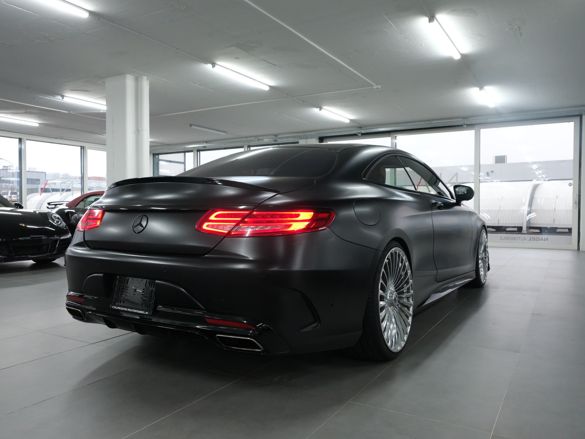MERCEDES-BENZ S 500 Coupé 4Matic 9G-Tronic-showroom-element-2