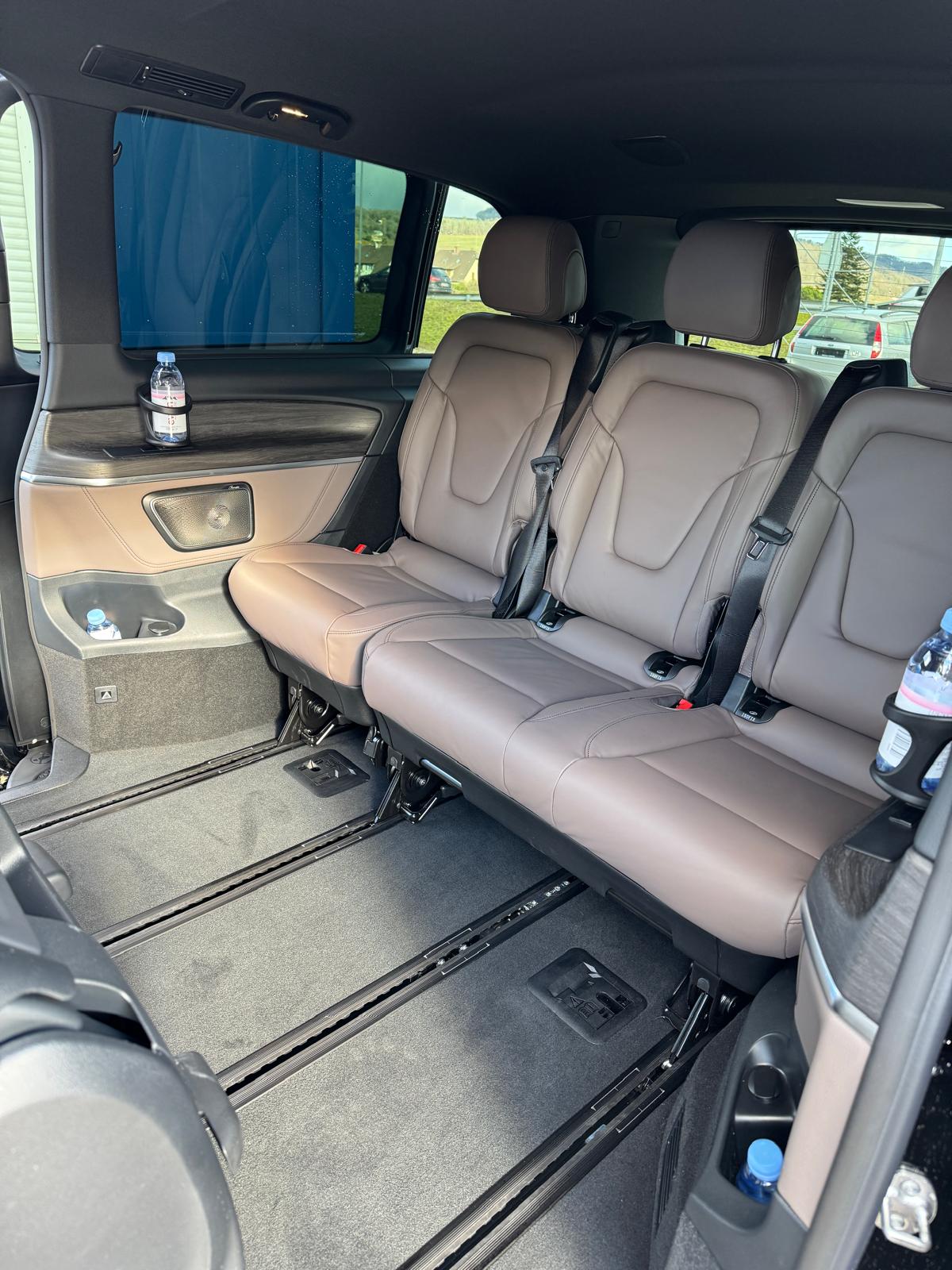 MERCEDES-BENZ V 300 d Extralang Exclusive 4Matic 9G-Tronic-image-11