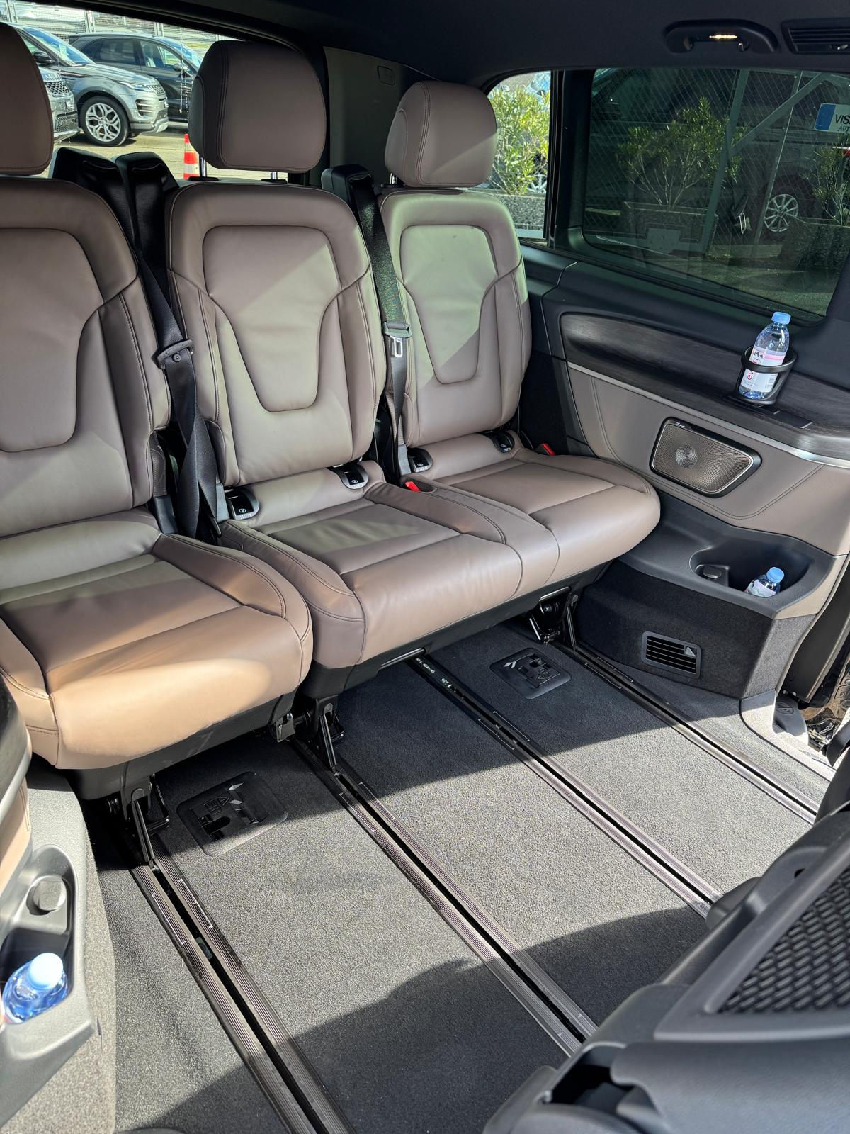 MERCEDES-BENZ V 300 d Extralang Exclusive 4Matic 9G-Tronic-image-12