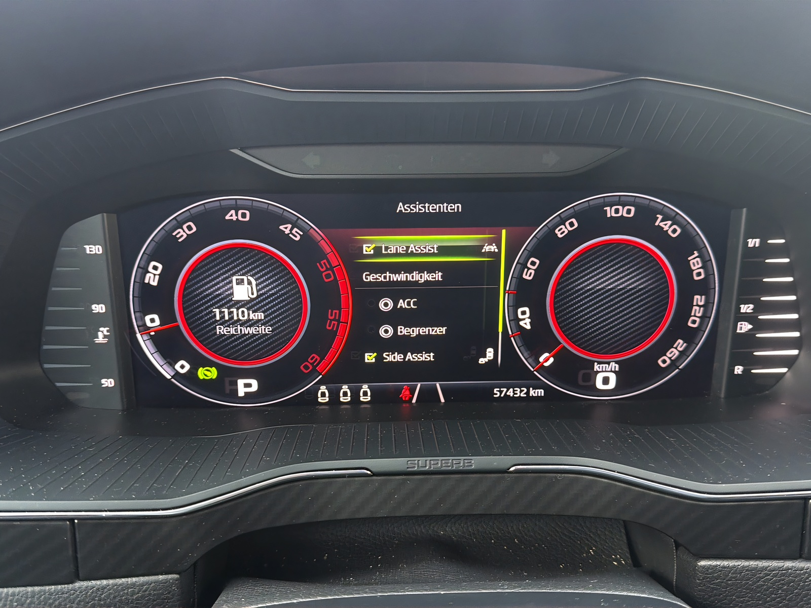 SKODA Superb Combi 2.0 TDi SportLine 4x4 DSG-image-21