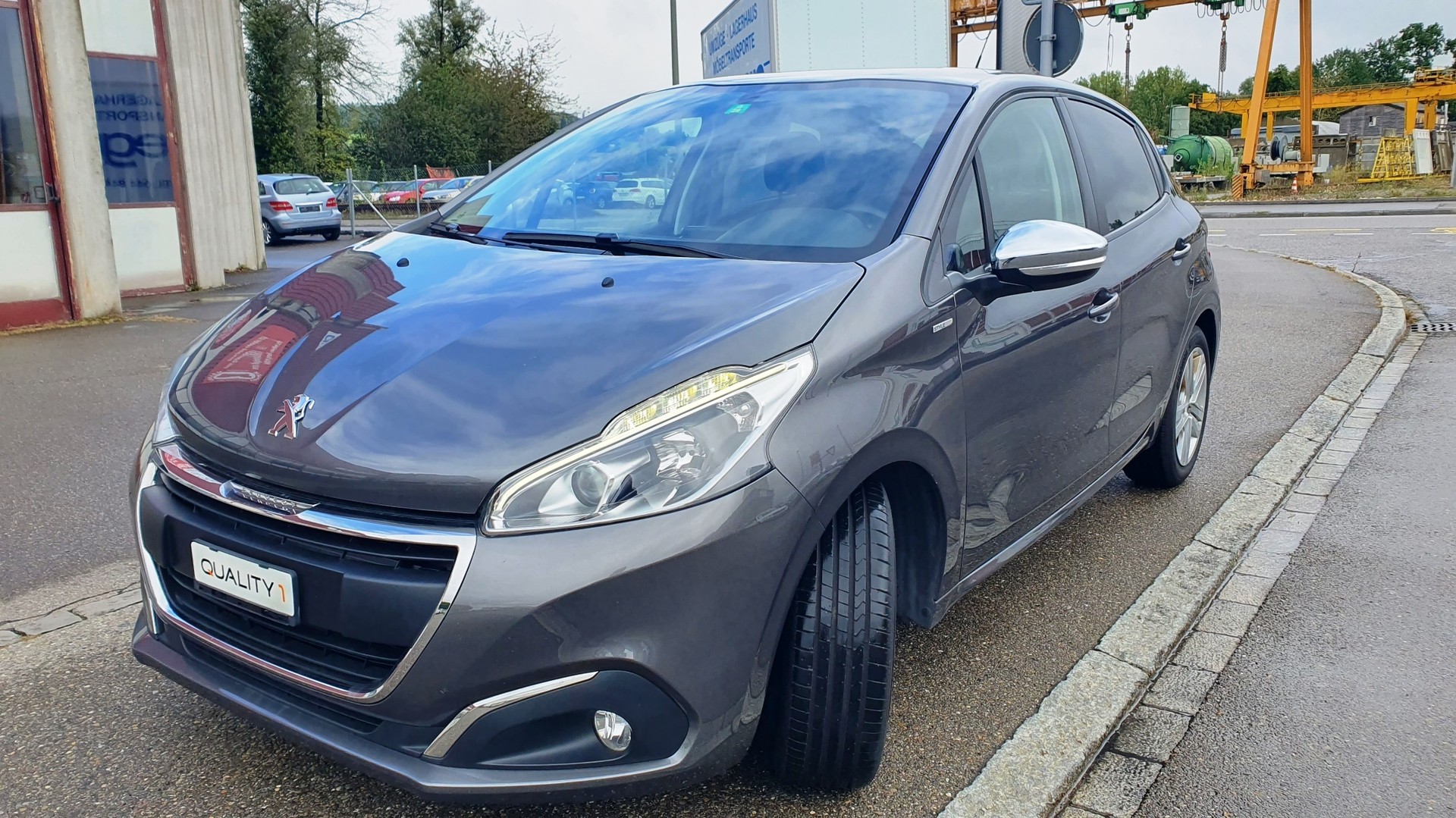 PEUGEOT 208 1.2 PureTech Style EAT6-image-5