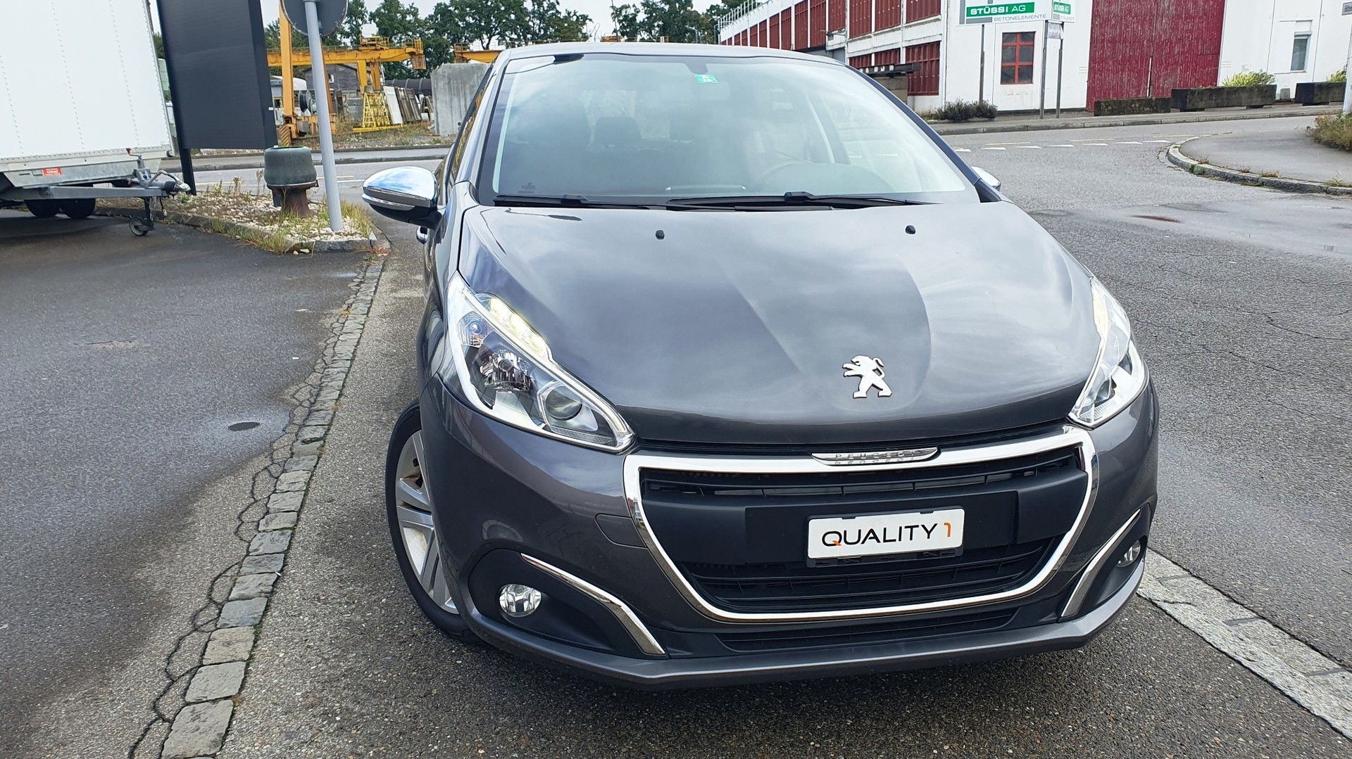 PEUGEOT 208 1.2 PureTech Style EAT6-image-3
