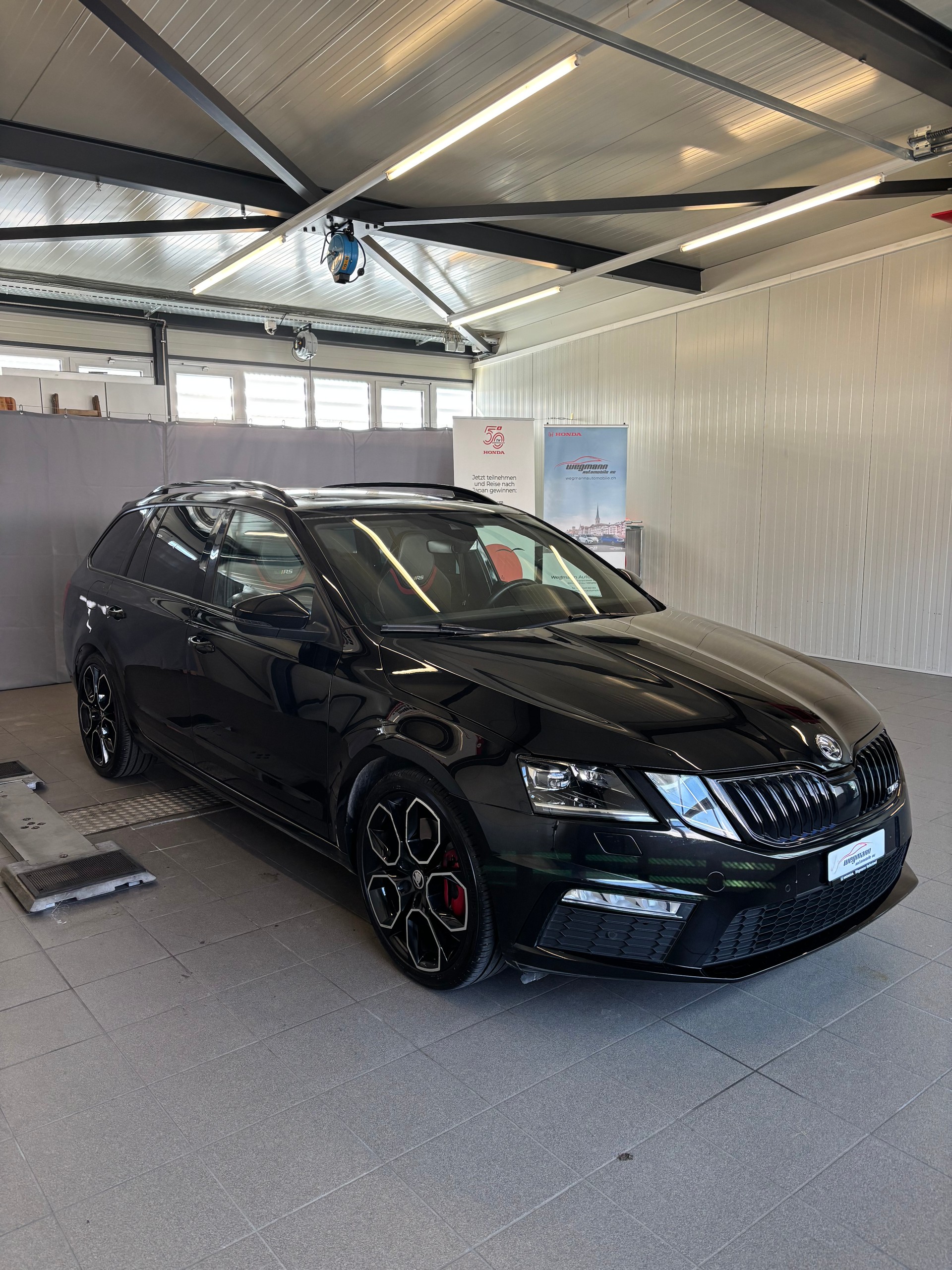 SKODA Octavia Combi 2.0 TSI RS 245 DSG-showroom-element-2