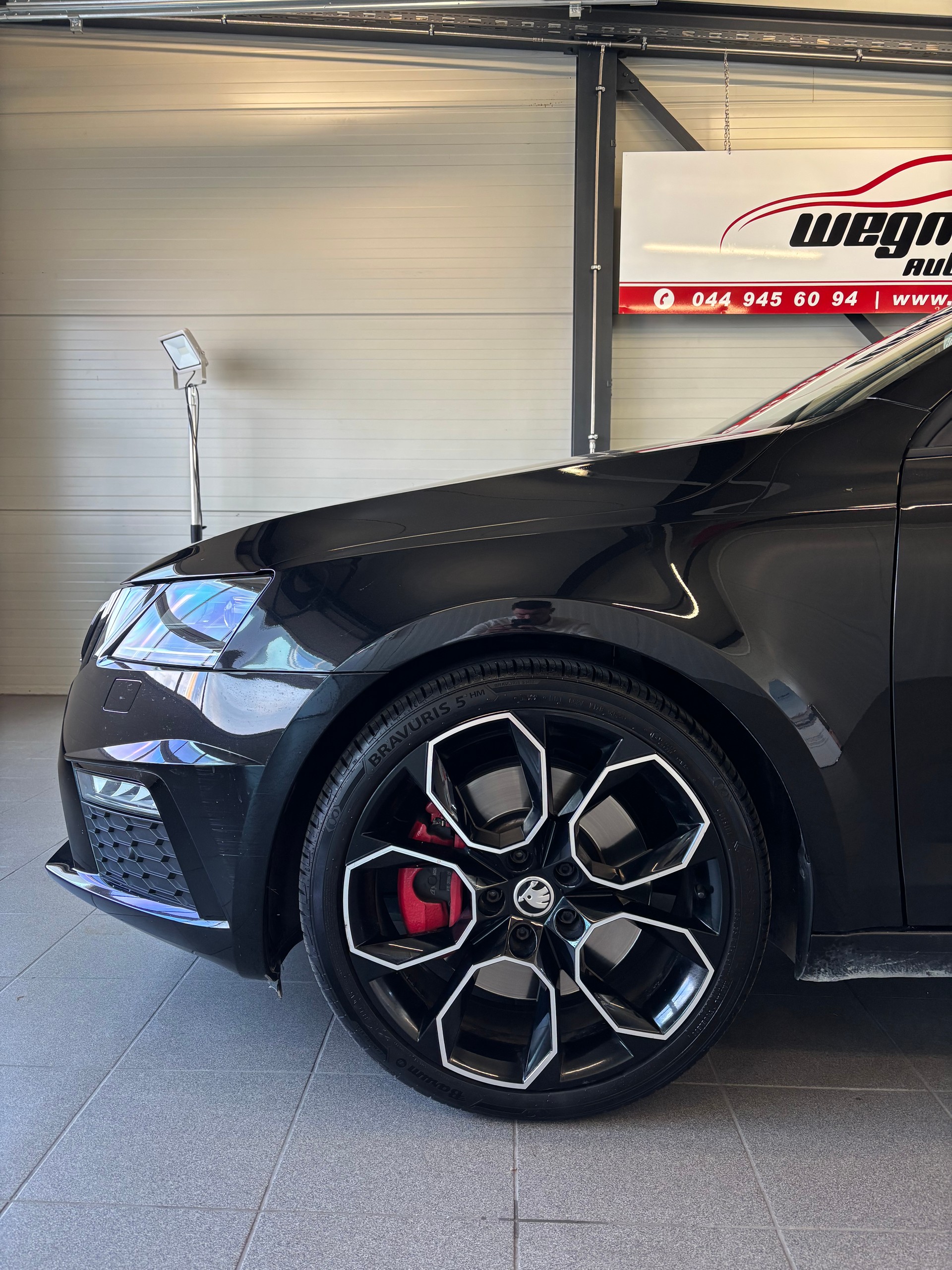 SKODA Octavia Combi 2.0 TSI RS 245 DSG-image-6