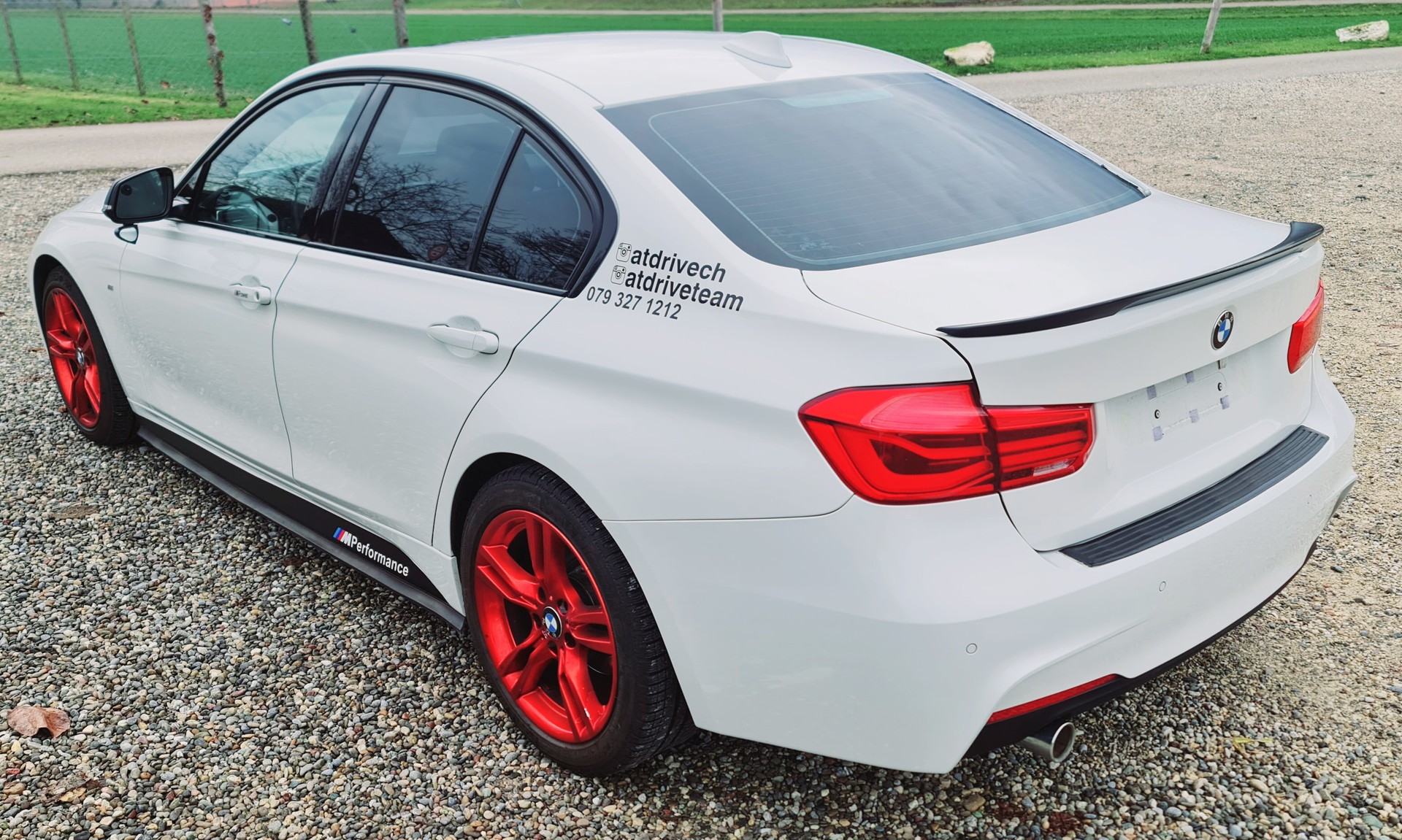 BMW 318d M Sport-image-2